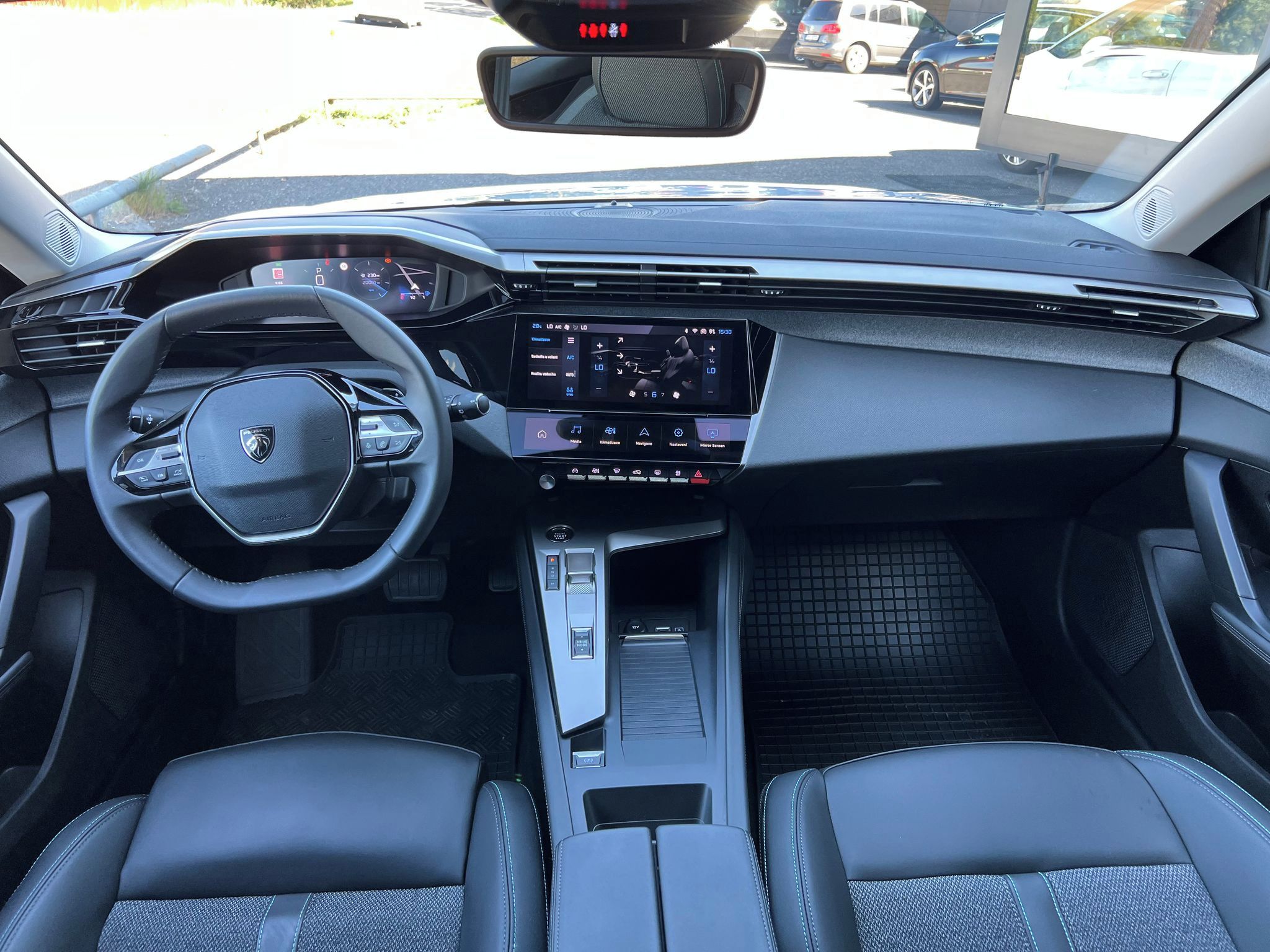 Peugeot 308, 1.2 130k ALLURE ZÁRUKA ČR DPH - fotka 3