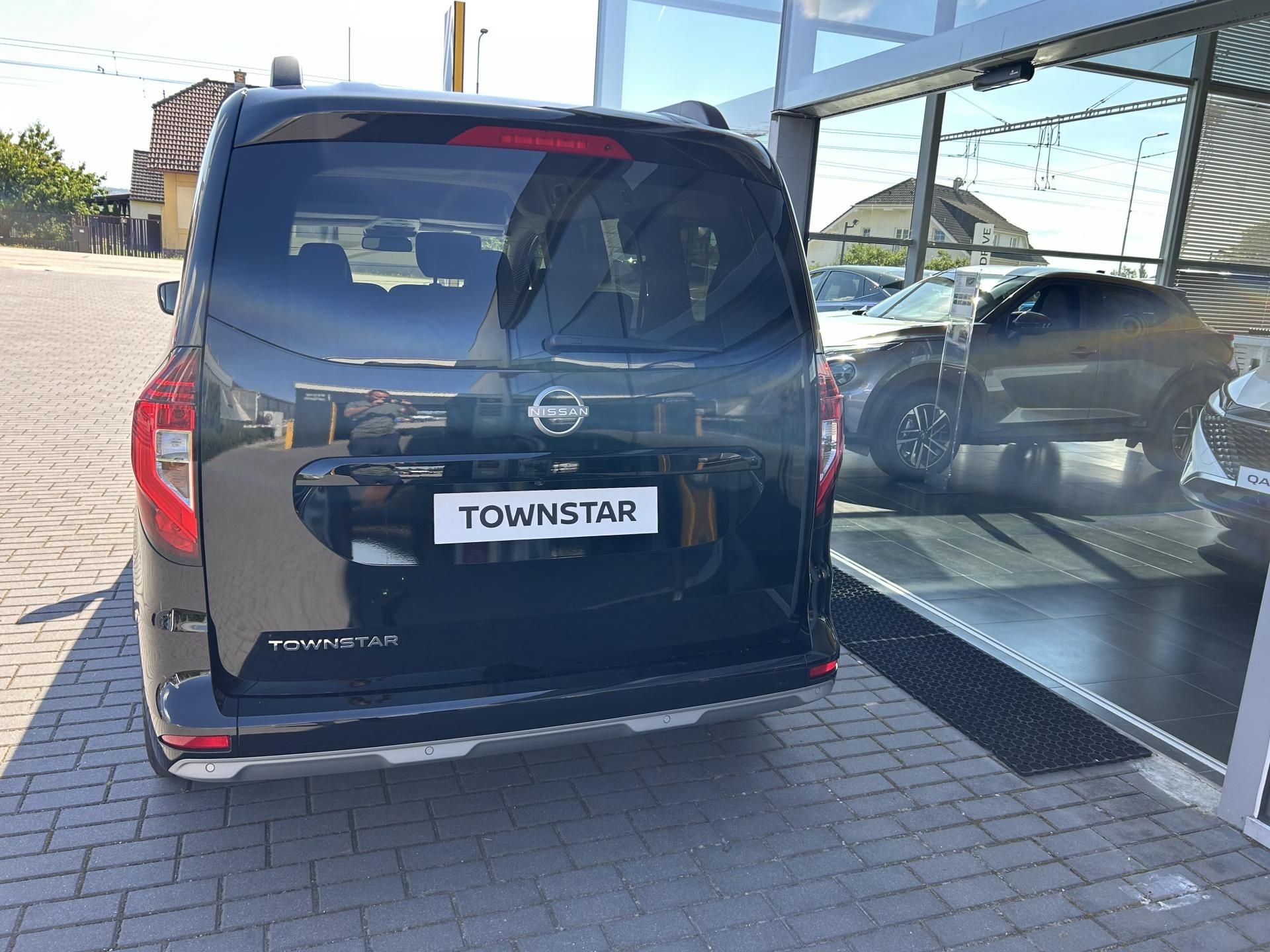 Nissan Townstar, TEKNA L2 1.3 DIG-T 131K MT 6 - fotka 5