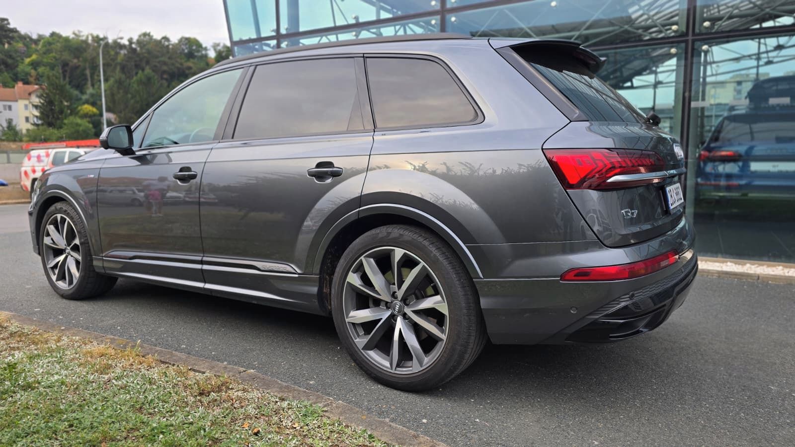 Audi Q7, S line 50 TDI quattro - fotka 2