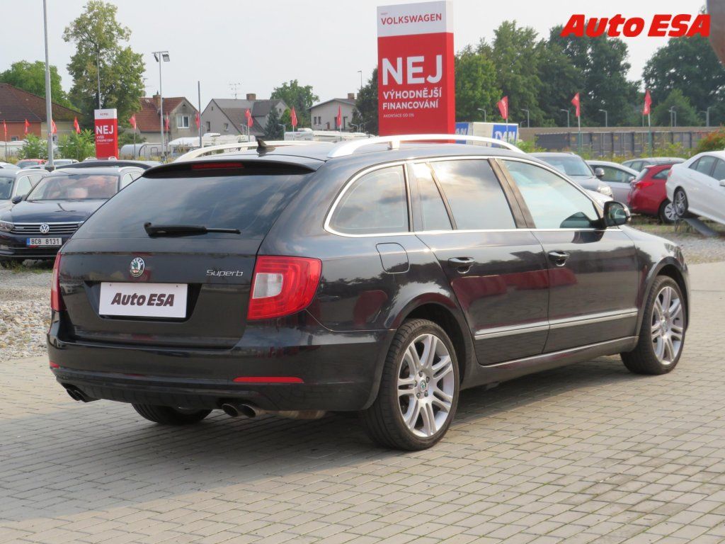 Škoda Superb, 3.6 V6 4x4,ČR,AT,bixen - fotka 4