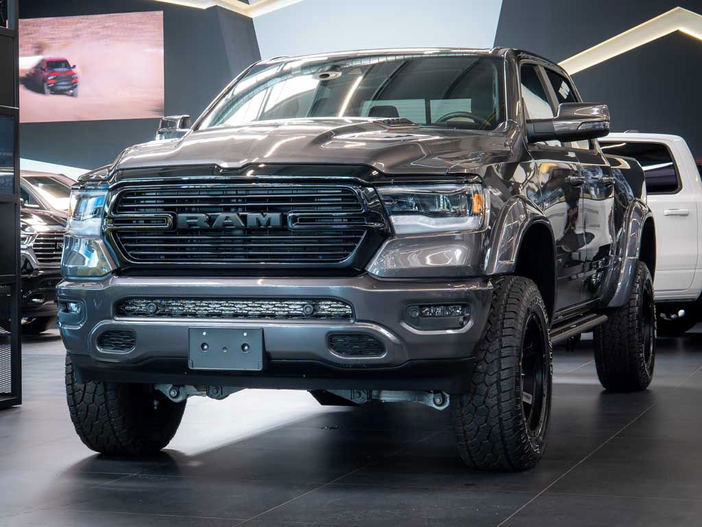 Dodge Ram, 5.7 eTorque Sport 6" Lift