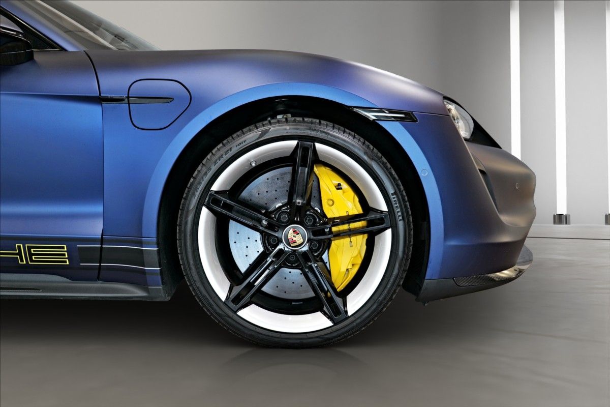 Porsche Taycan, TURBO S/BURMESTER/MATRIX/ZÁRUK - fotka 4