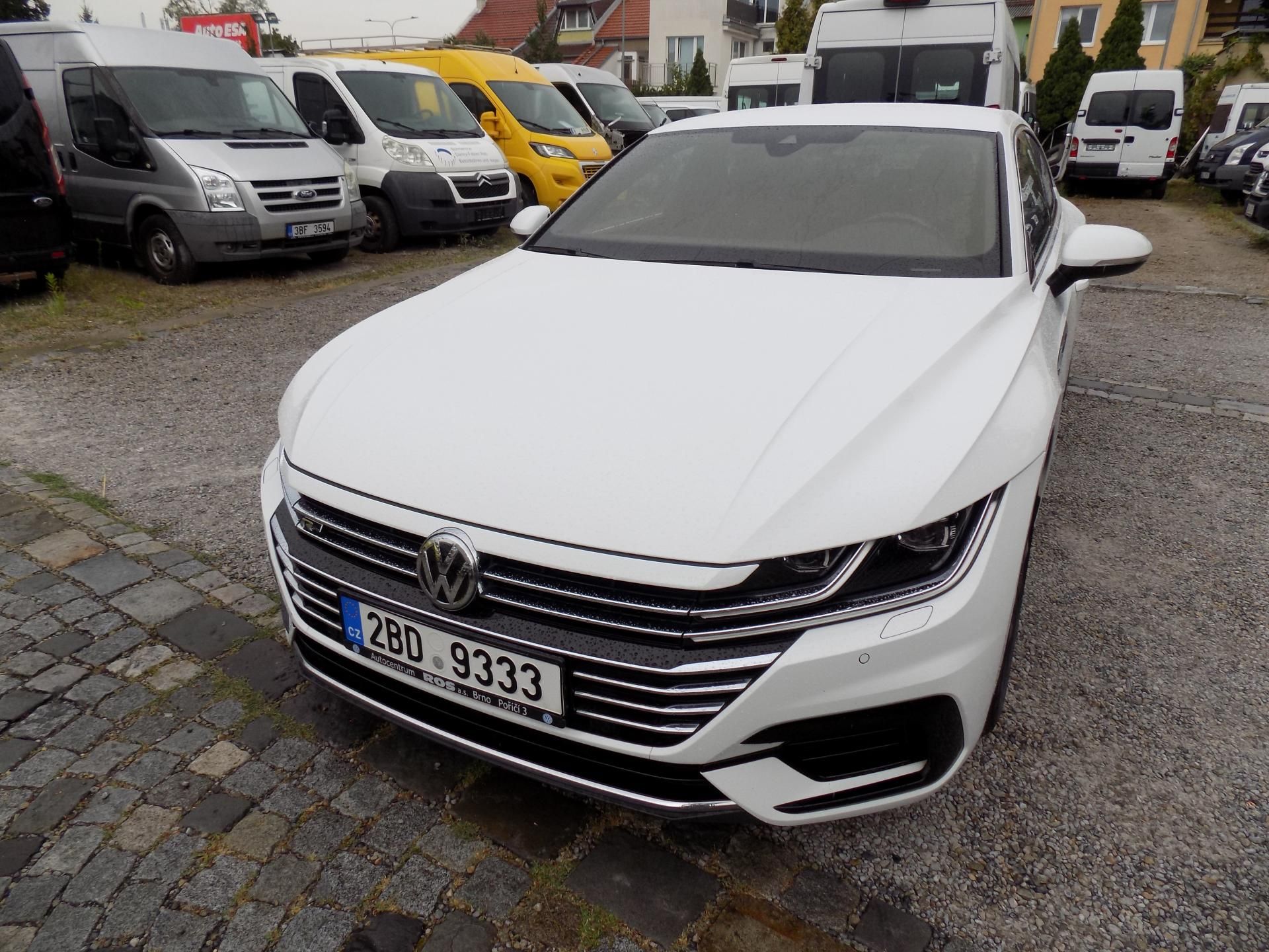 Volkswagen Arteon, 2,0TSI 200 KW DSG R-LINE ČR - fotka 2