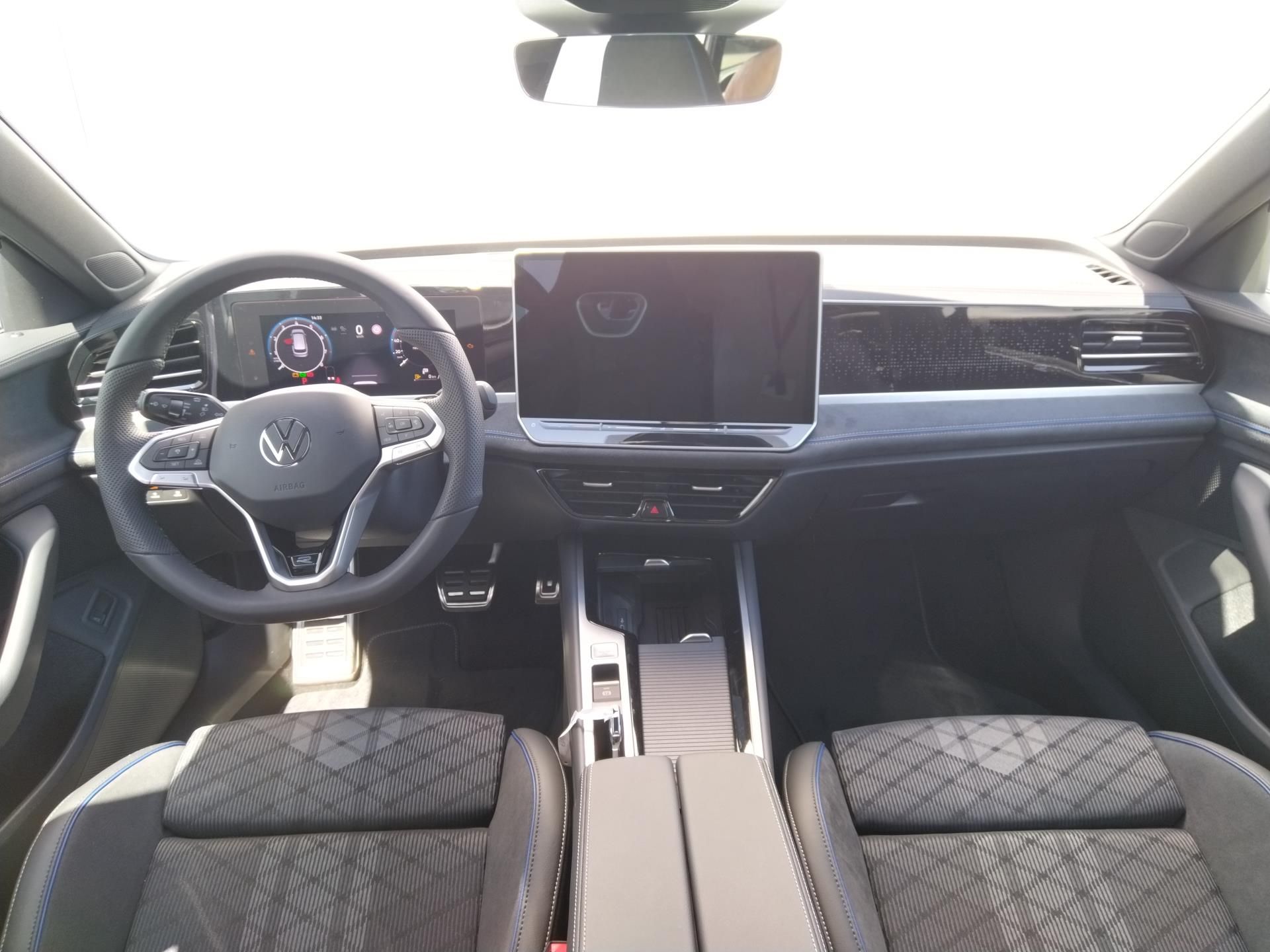Volkswagen Passat, Passat R-Line 2,0 TSI 150 kW - fotka 5