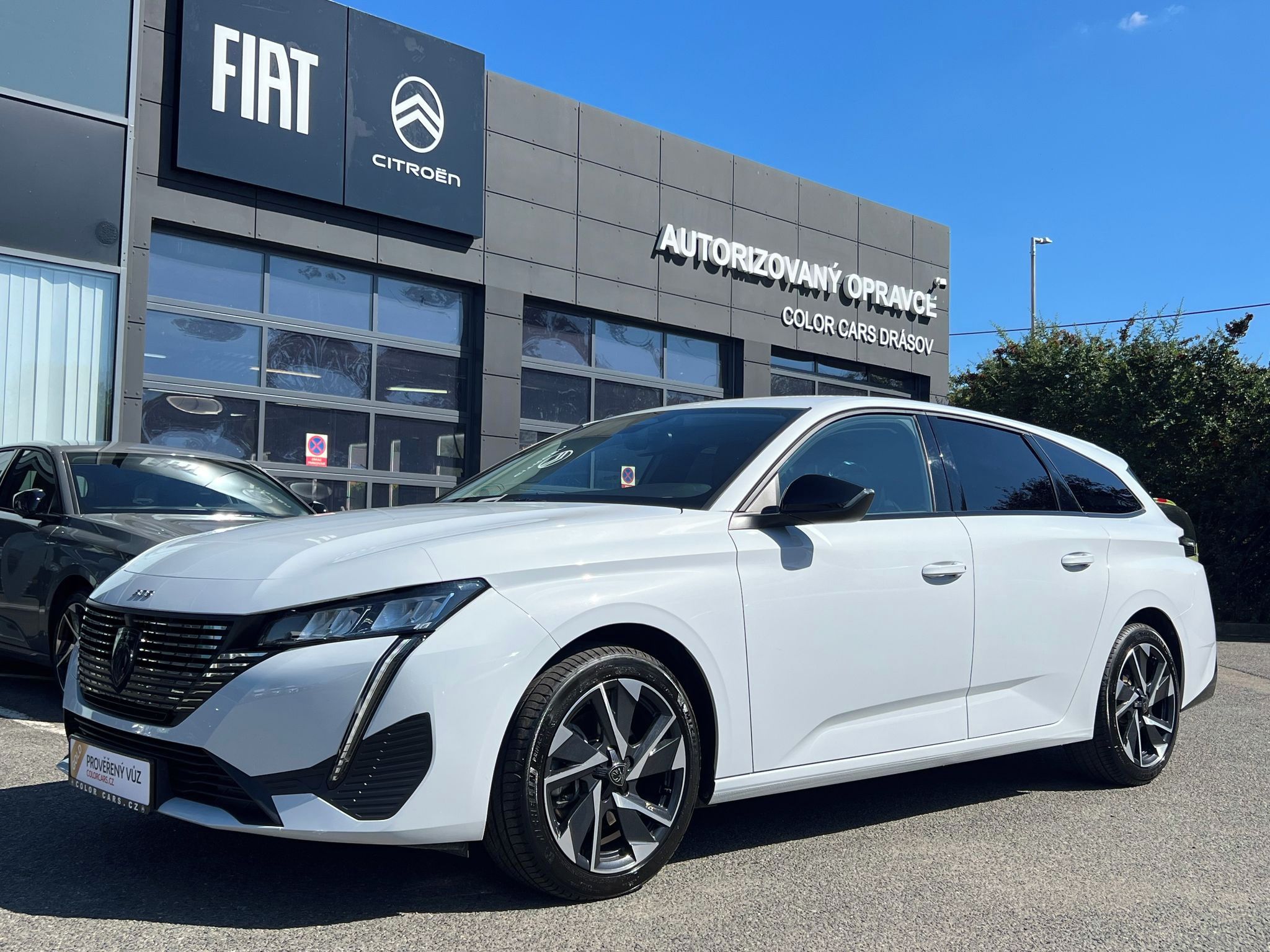 Peugeot 308, 1.2 130k ALLURE ZÁRUKA ČR DPH