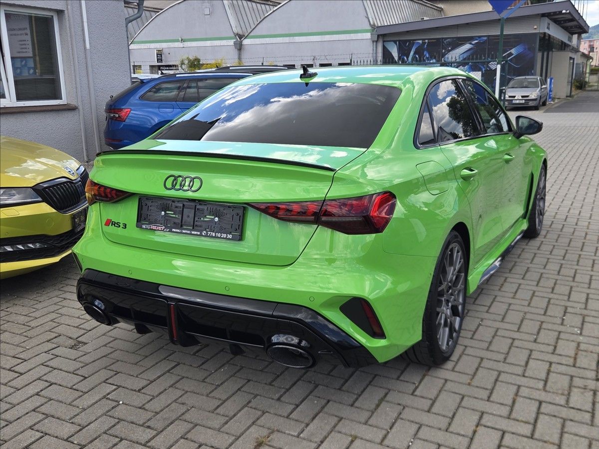 Audi RS3, 2,5 TFSi FACELIFT *MY2025* - fotka 4