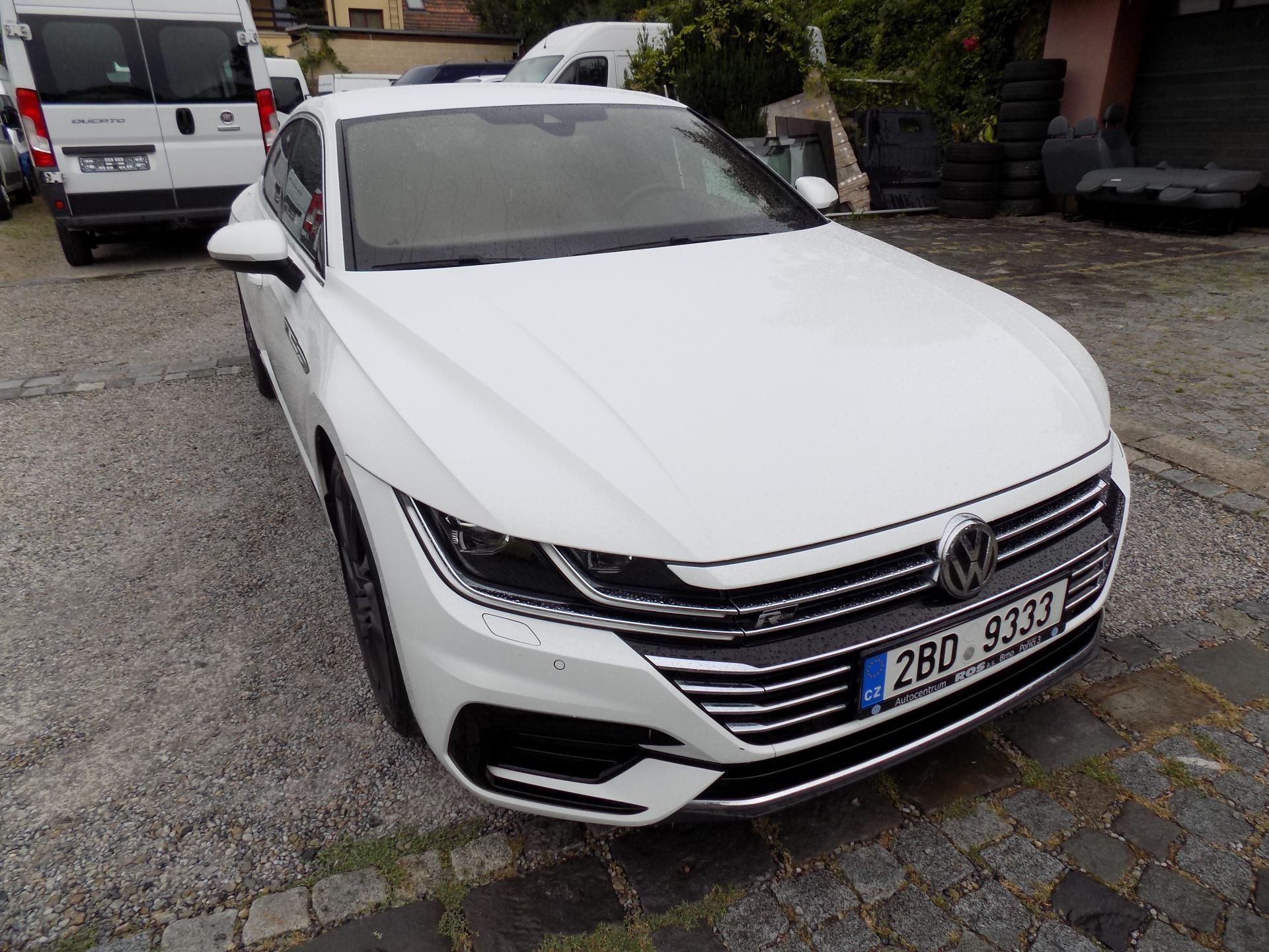 Volkswagen Arteon, 2,0TSI 200 KW DSG R-LINE ČR - fotka 4