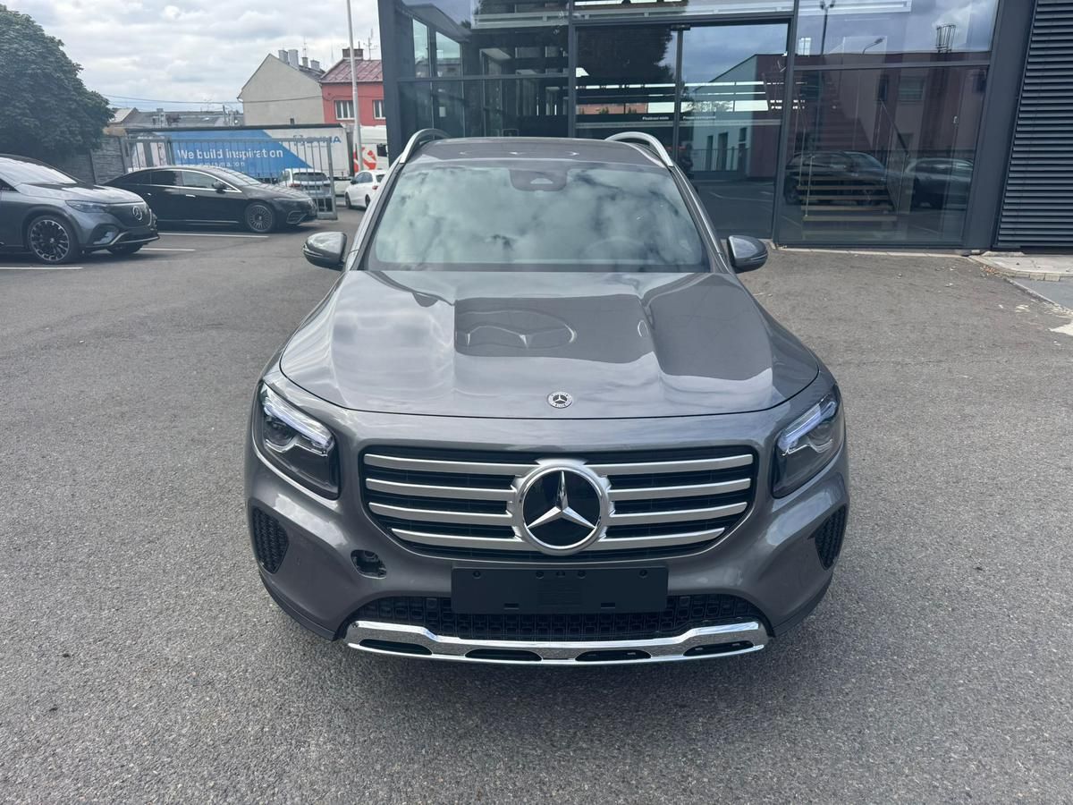 Mercedes-Benz GLB, 200 d 4MATIC - fotka 2