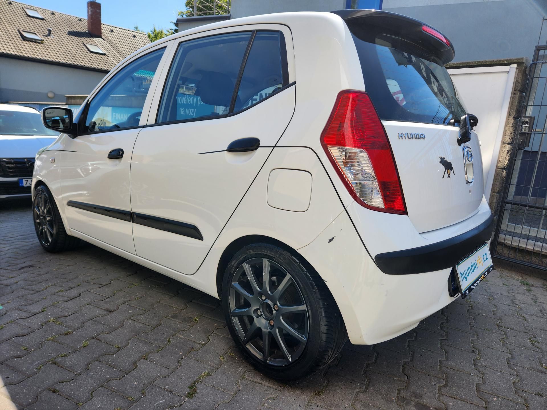 Hyundai i10, 1.0-KAMERA-KLIMA - fotka 5