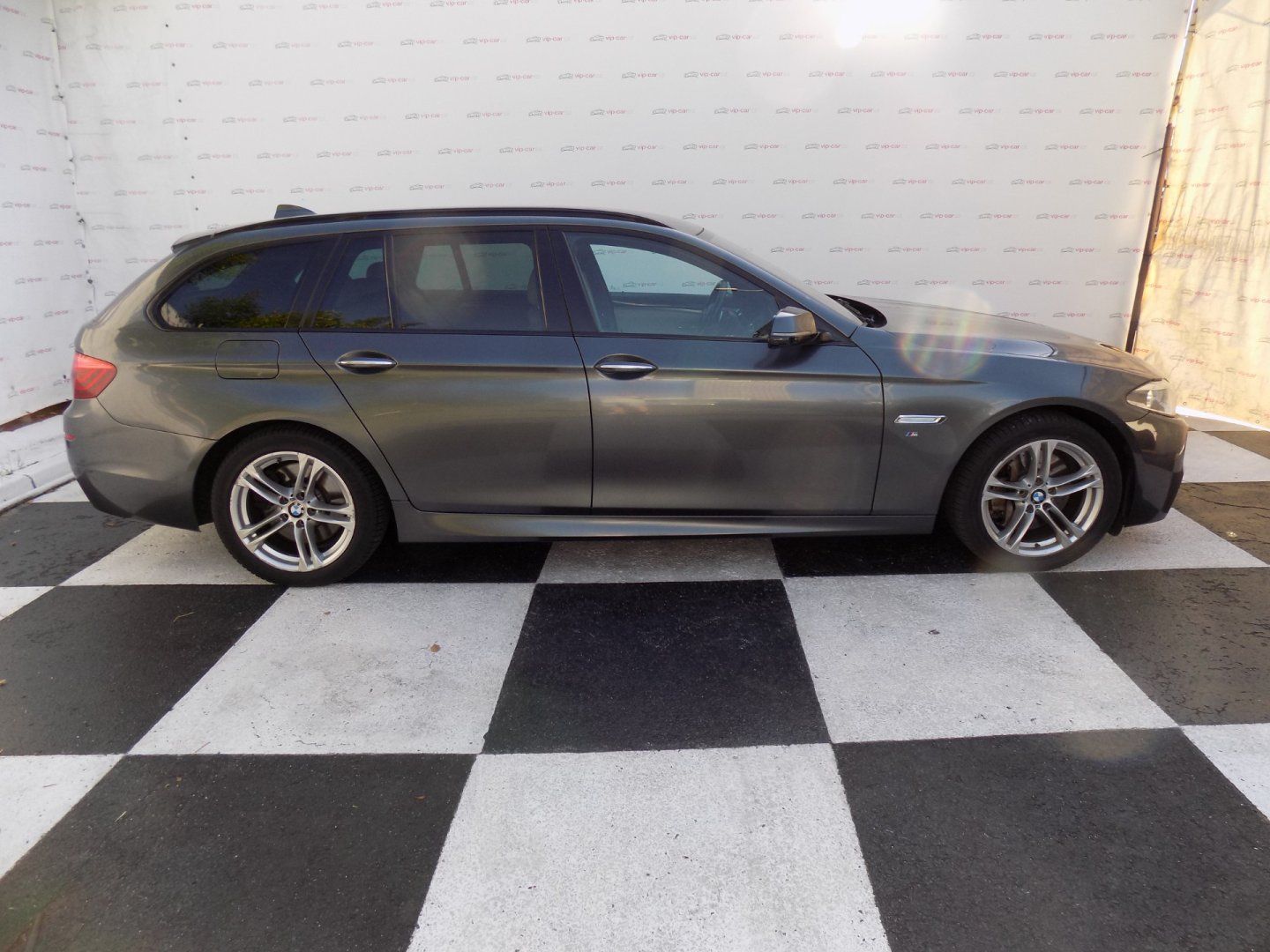 BMW Řada 5, 530d/xDrive/M-Sport/LED/ - fotka 6