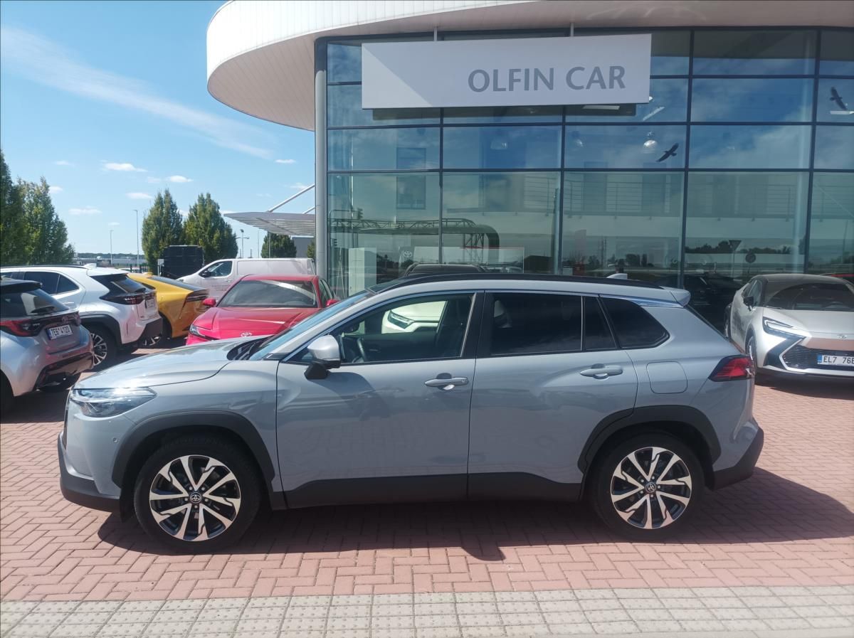 Toyota Corolla Cross, 2,0 Executive Skyview - fotka 2