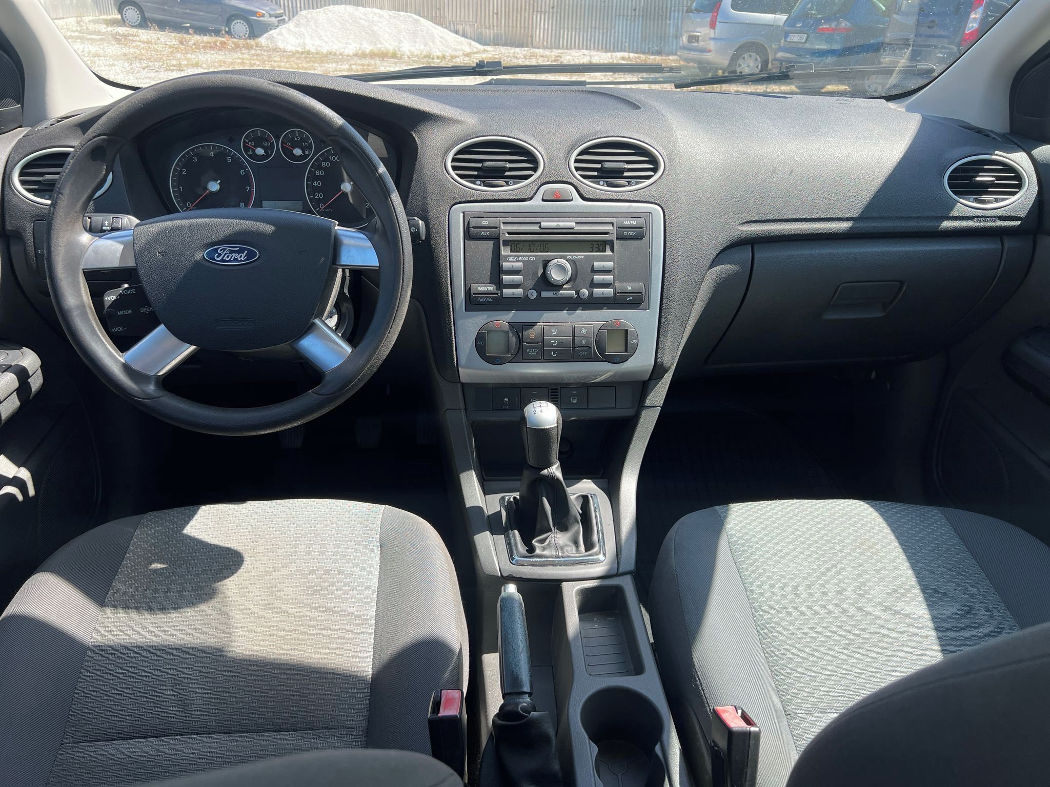 Ford Focus, 1.8 i - fotka 6