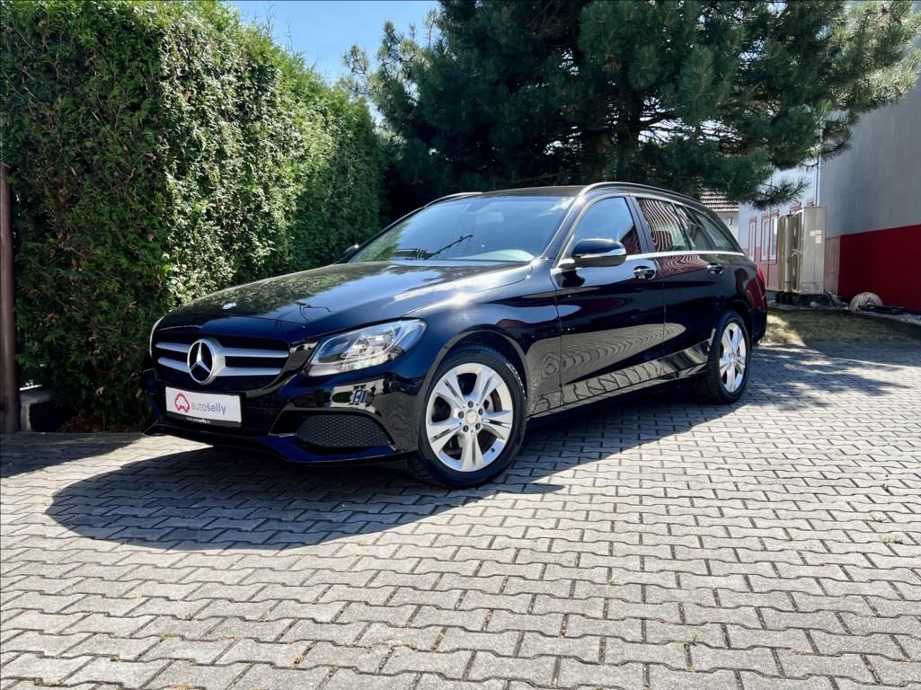Mercedes-Benz Třídy C, C 180 d - fotka 2