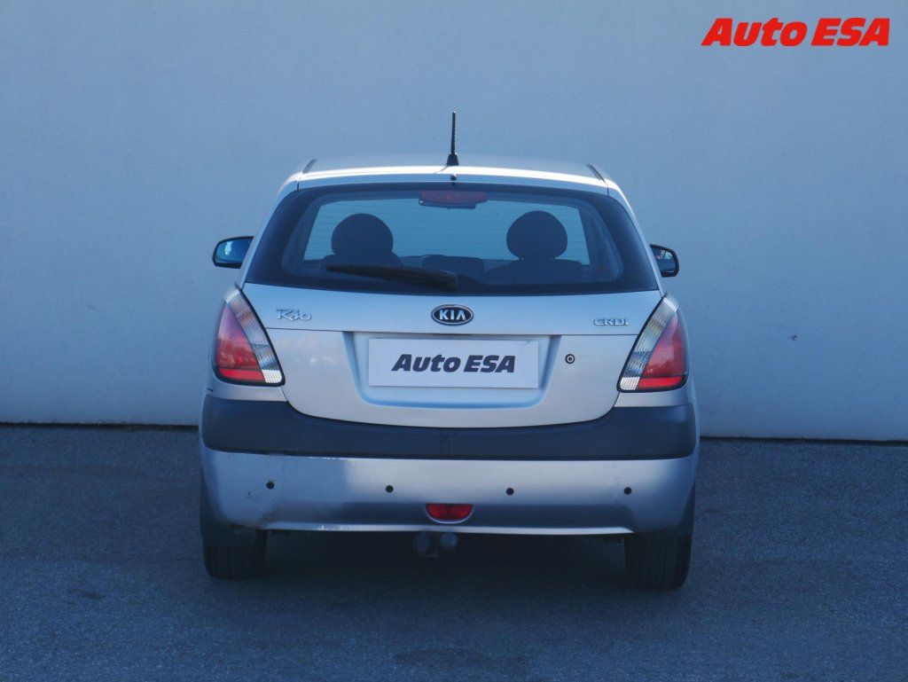 Kia Rio, 1.5 CRDi,AC,park.asist - fotka 5