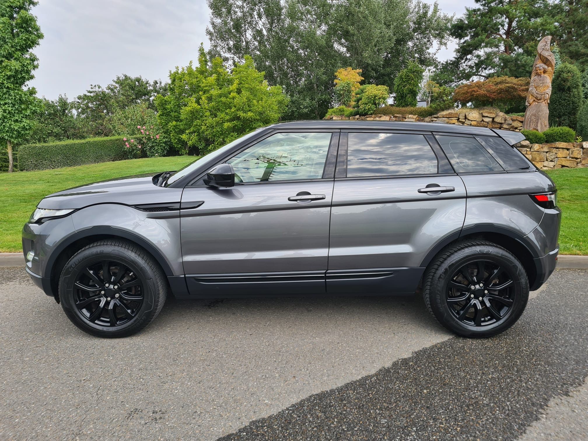 Land Rover Range Rover Evoque, 2.2 TD4 110kW 9 automat - fotka 3