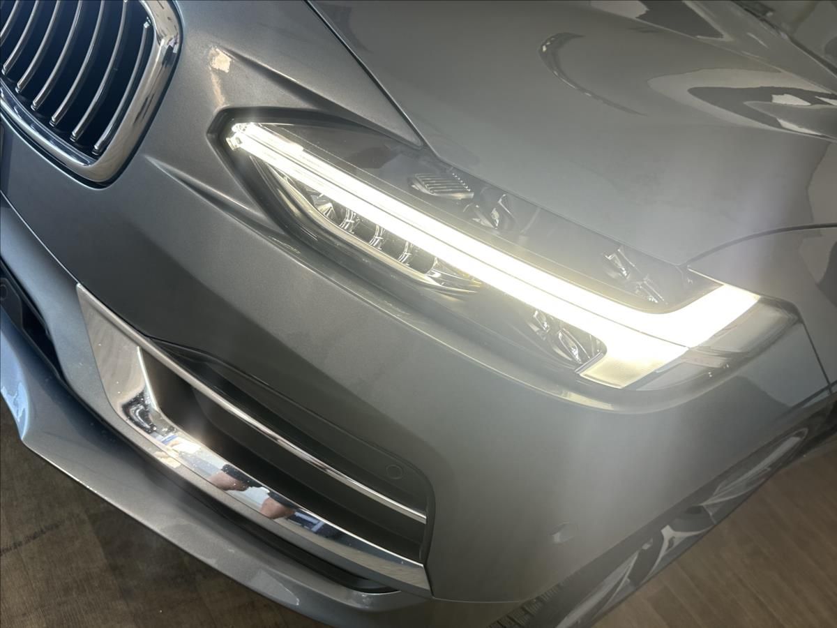 Volvo V90, 2,0D*D4*LED*ACC*DPH*140KW* - fotka 5