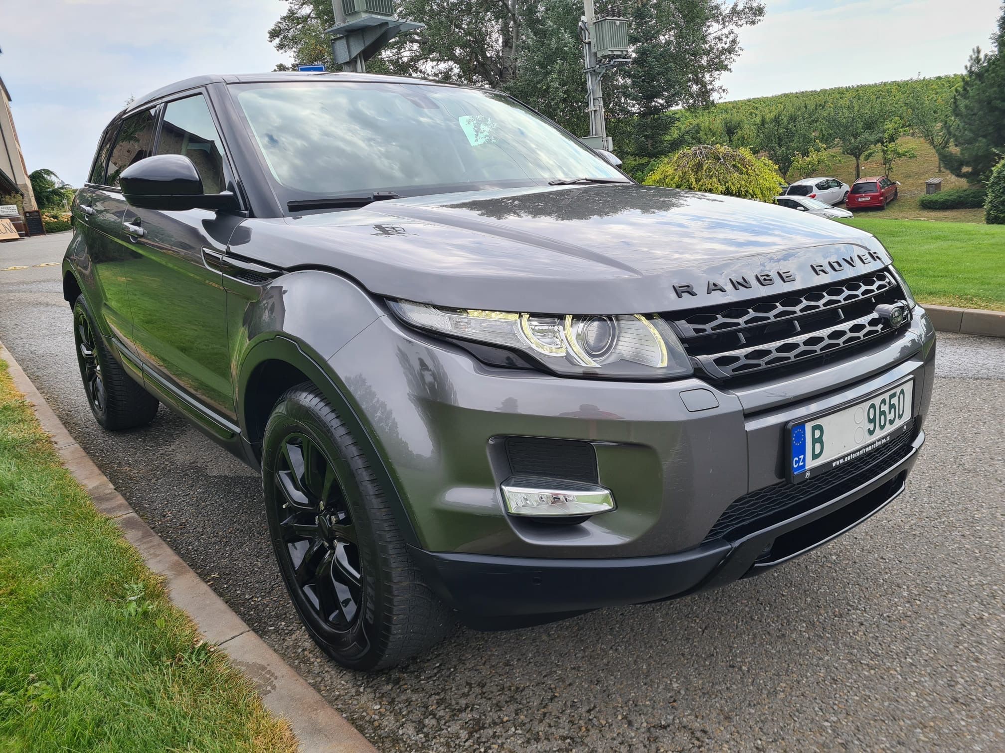 Land Rover Range Rover Evoque, 2.2 TD4 110kW 9 automat - fotka 2