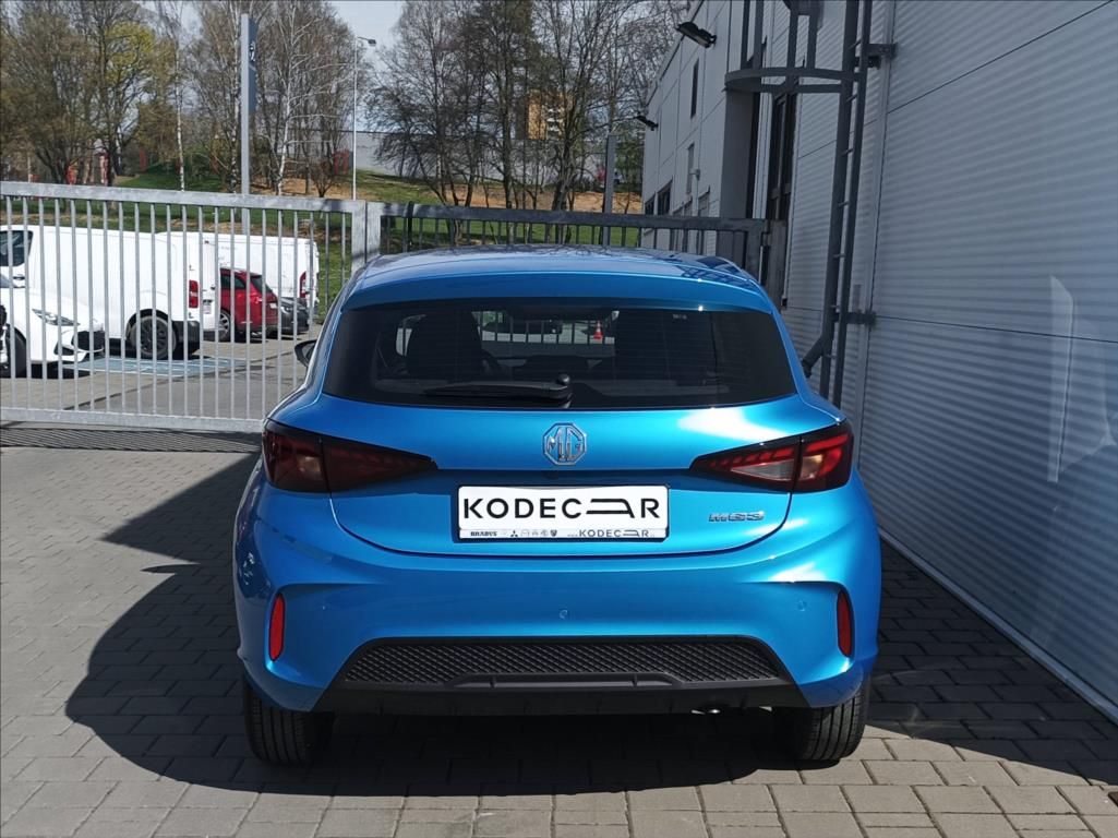 MG MG3, 1,5 116k 5MAN 4x2  Elegance - fotka 5