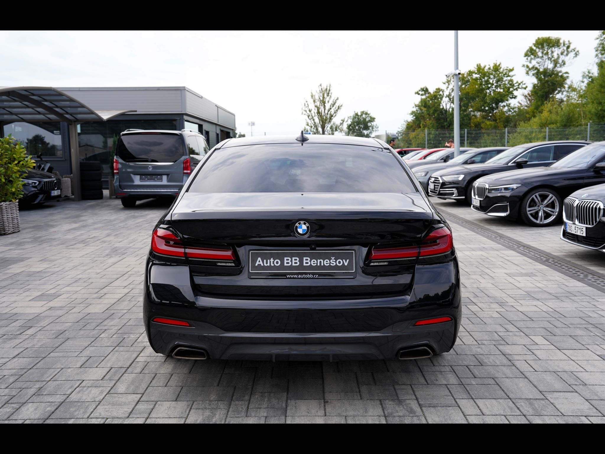 BMW Řada 5, 540d xDrive M sport/Lasery - fotka 5