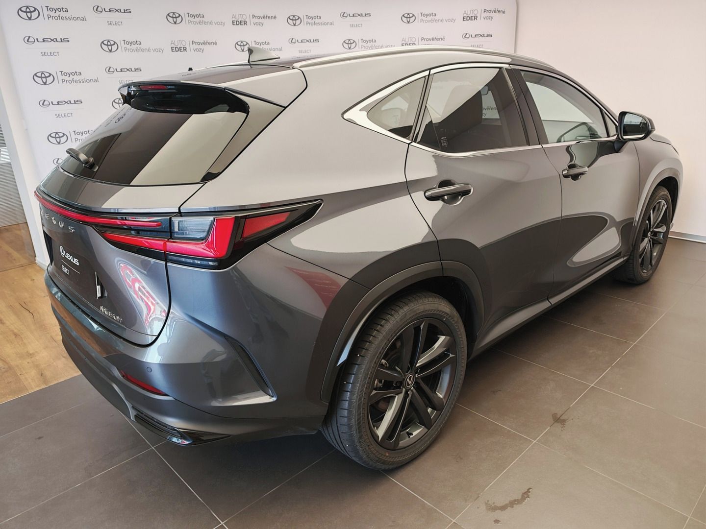 Lexus NX 350h, 350h PRESTIGE PLUS TECH - fotka 4