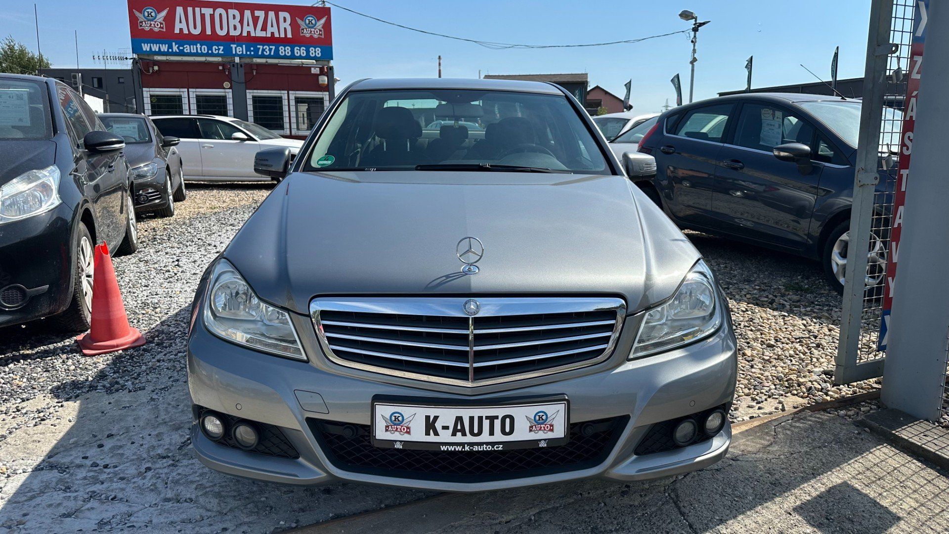 Mercedes-Benz Třídy C, C200CDi 100kW *Stav*ALU*Tažné* - fotka 2