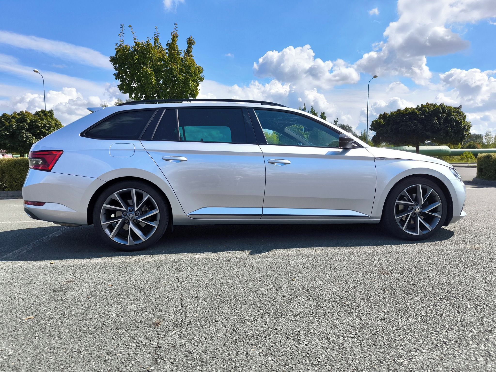 Škoda Superb, Sportline - fotka 5