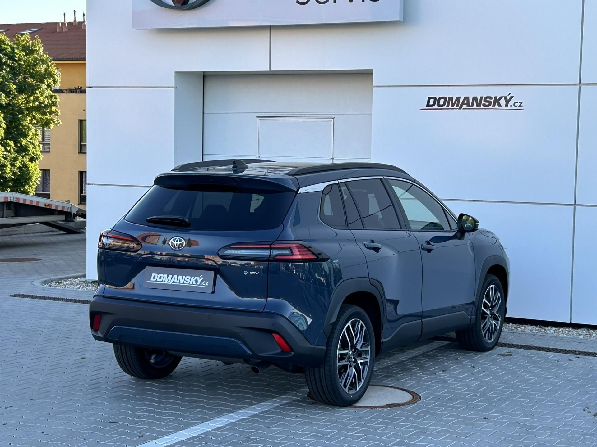 Toyota Corolla Cross, NEW EXECUTIVE 2,0 HEV 4X4 - fotka 4
