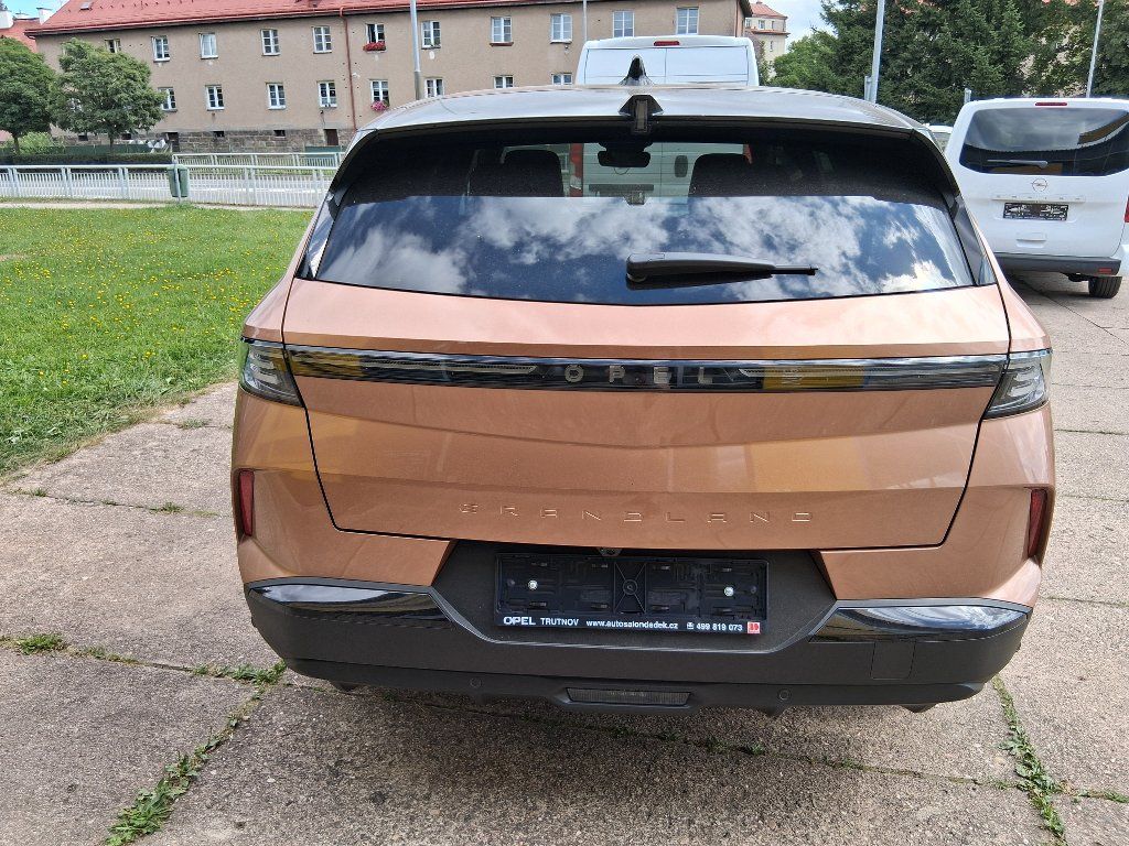 Opel Grandland, HYBRID ULTIMATE 1,2 TURBO - fotka 5