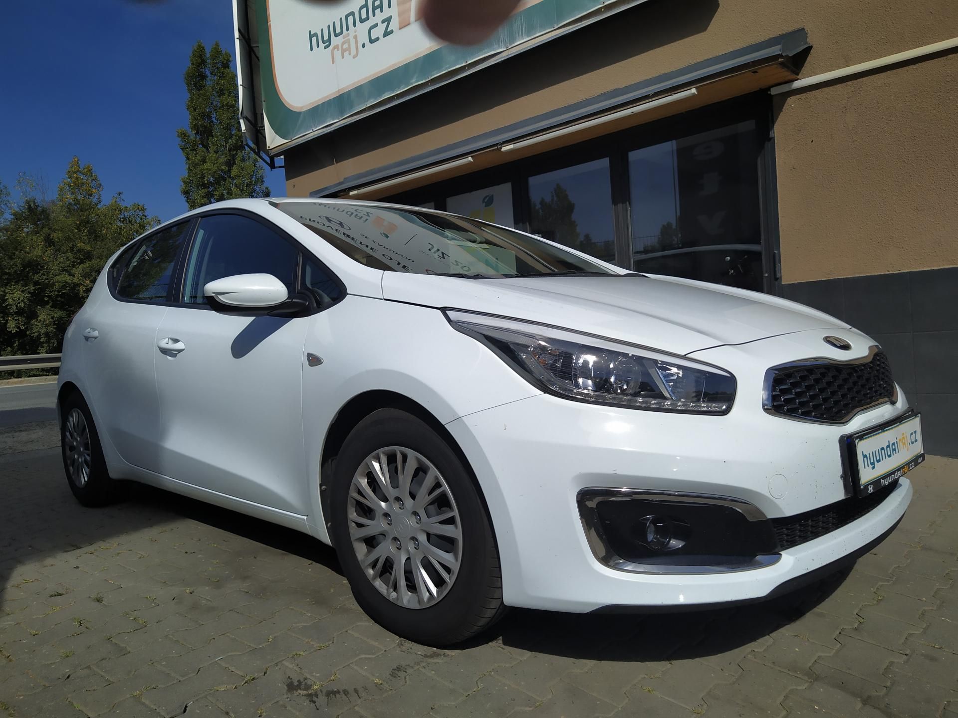 Kia Cee´d, 1.4-KLIMA-ISOFIX - fotka 2
