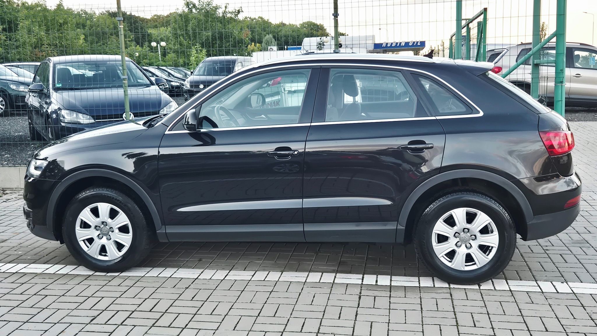 Audi Q3, TOP STAV  4x4 - fotka 4