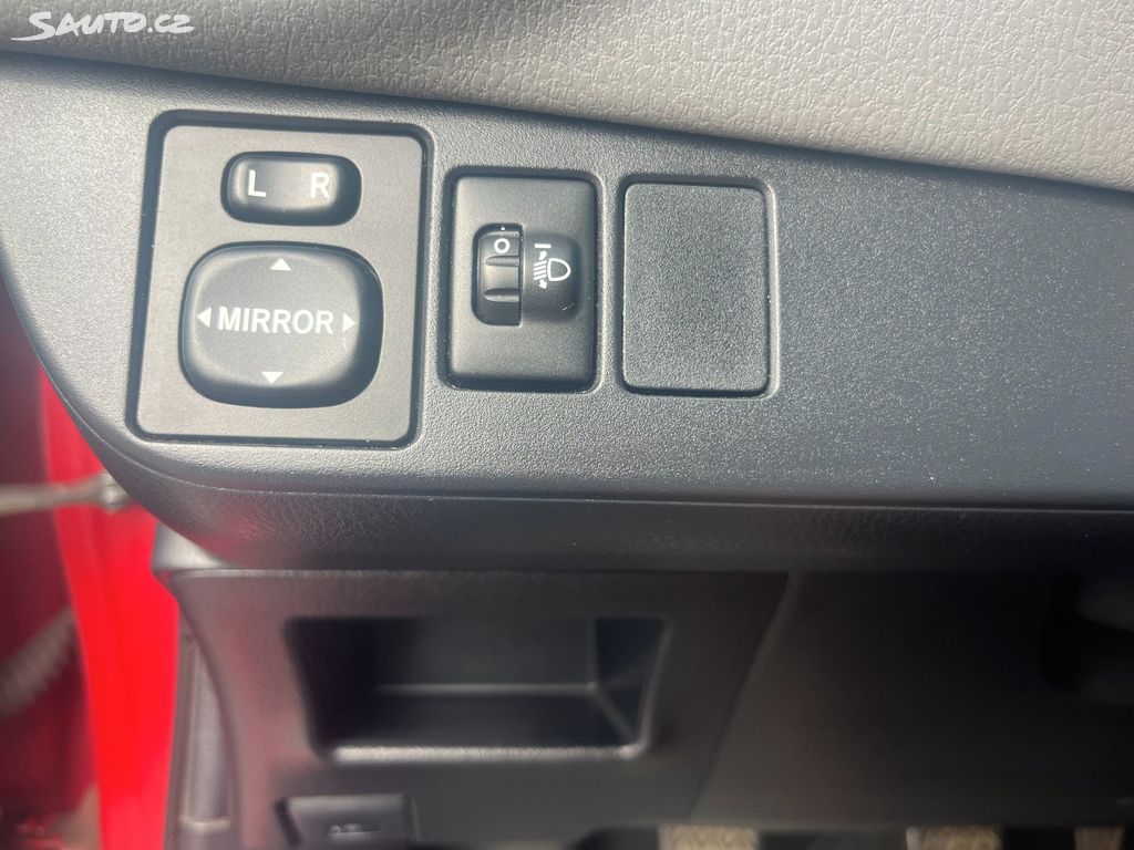 Toyota Yaris, fotka 20