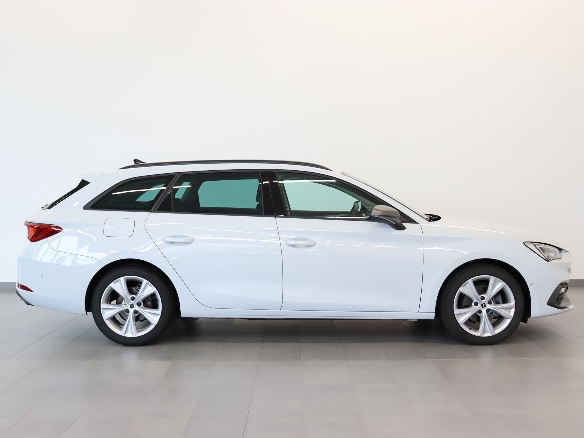 Seat Leon, ST FR-Line 1,5 eTSI 110 kW DSG - fotka 3