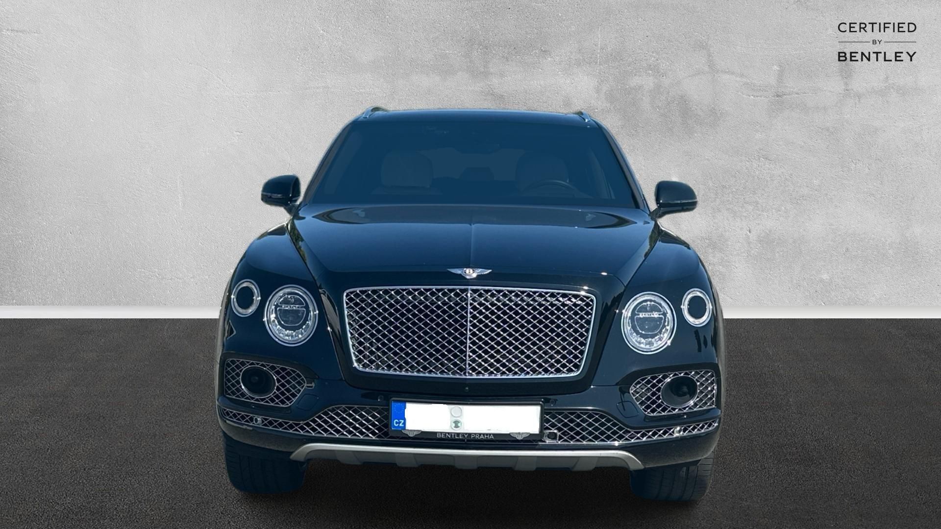 Bentley Bentayga, V8 - fotka 2