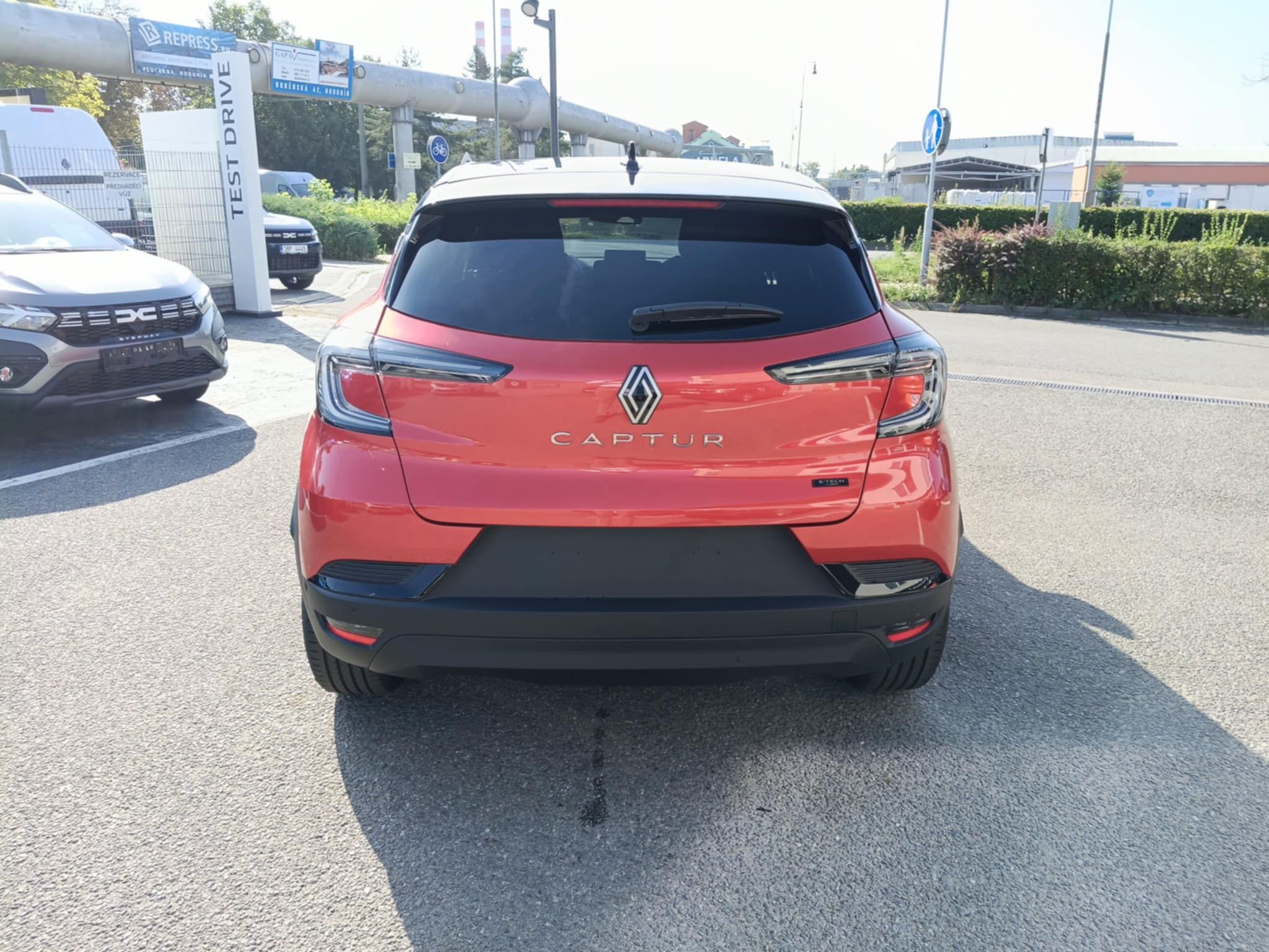 Renault Captur, techno full hybrid E-Tech 160 - fotka 6