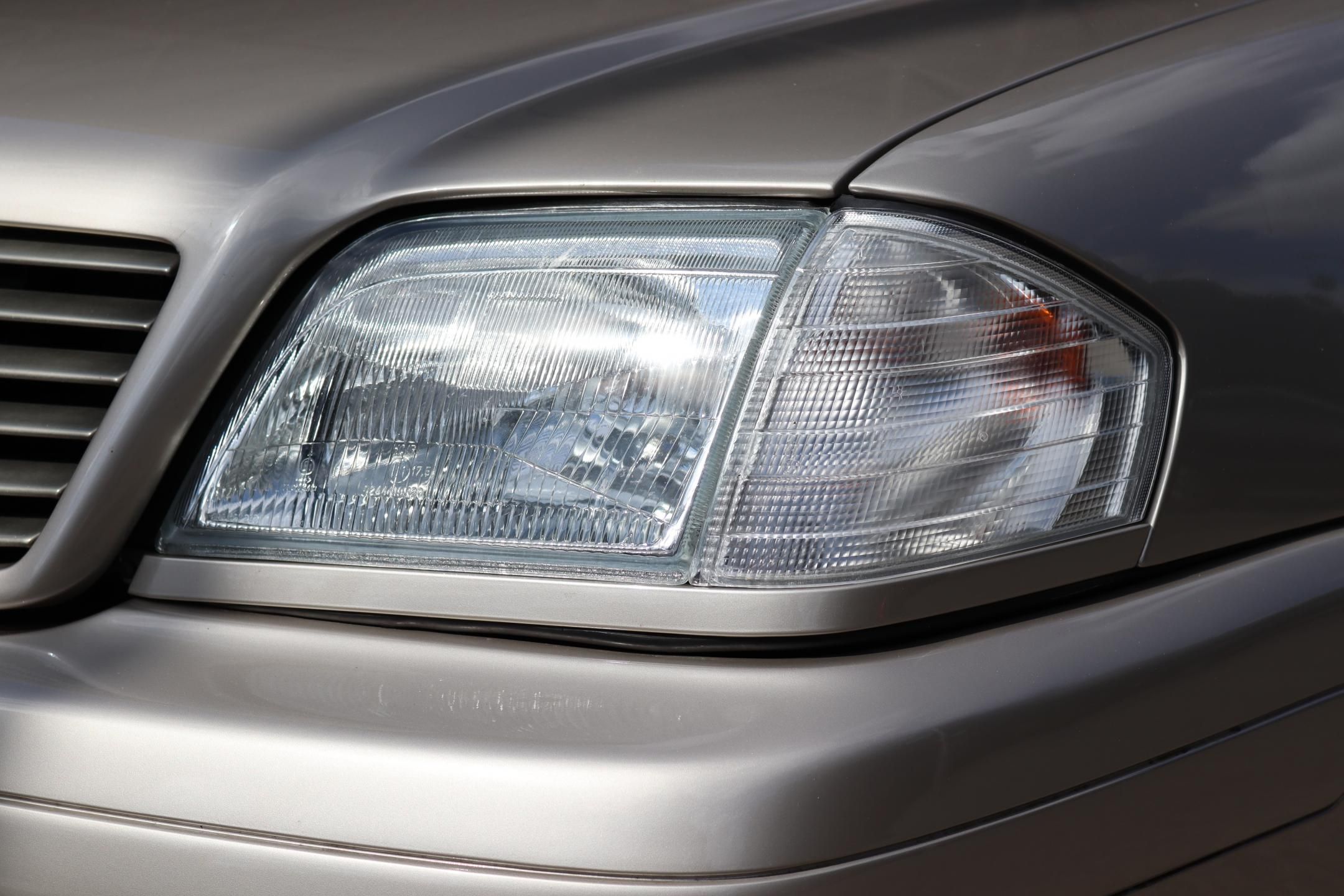 Mercedes-Benz SL, SL 500 R129 225kW - fotka 4
