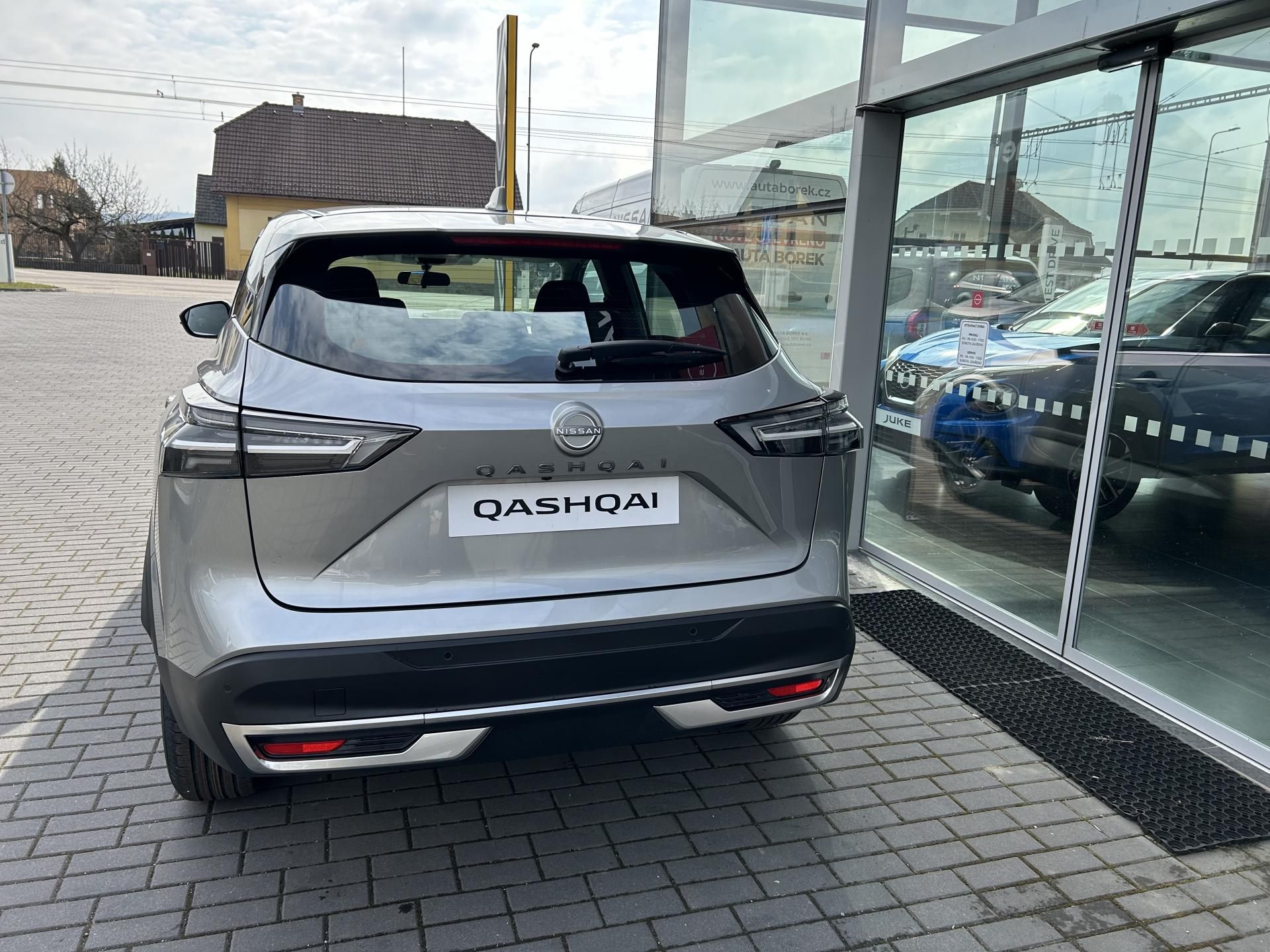 Nissan Qashqai, Acenta 1.3 DIG-T 116kw Automat - fotka 5