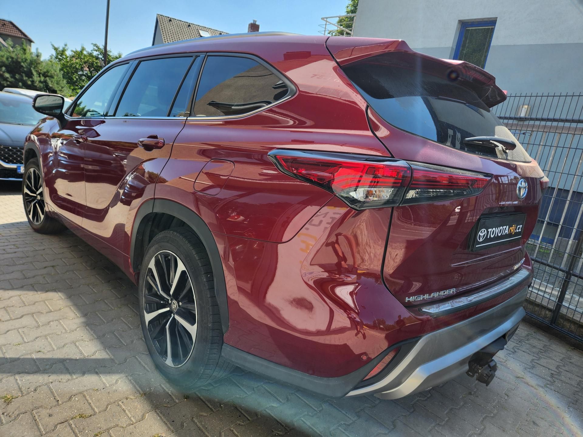 Toyota Highlander, 2.5-HYBRID-PANORAMA-TAŽNÉ2T - fotka 6