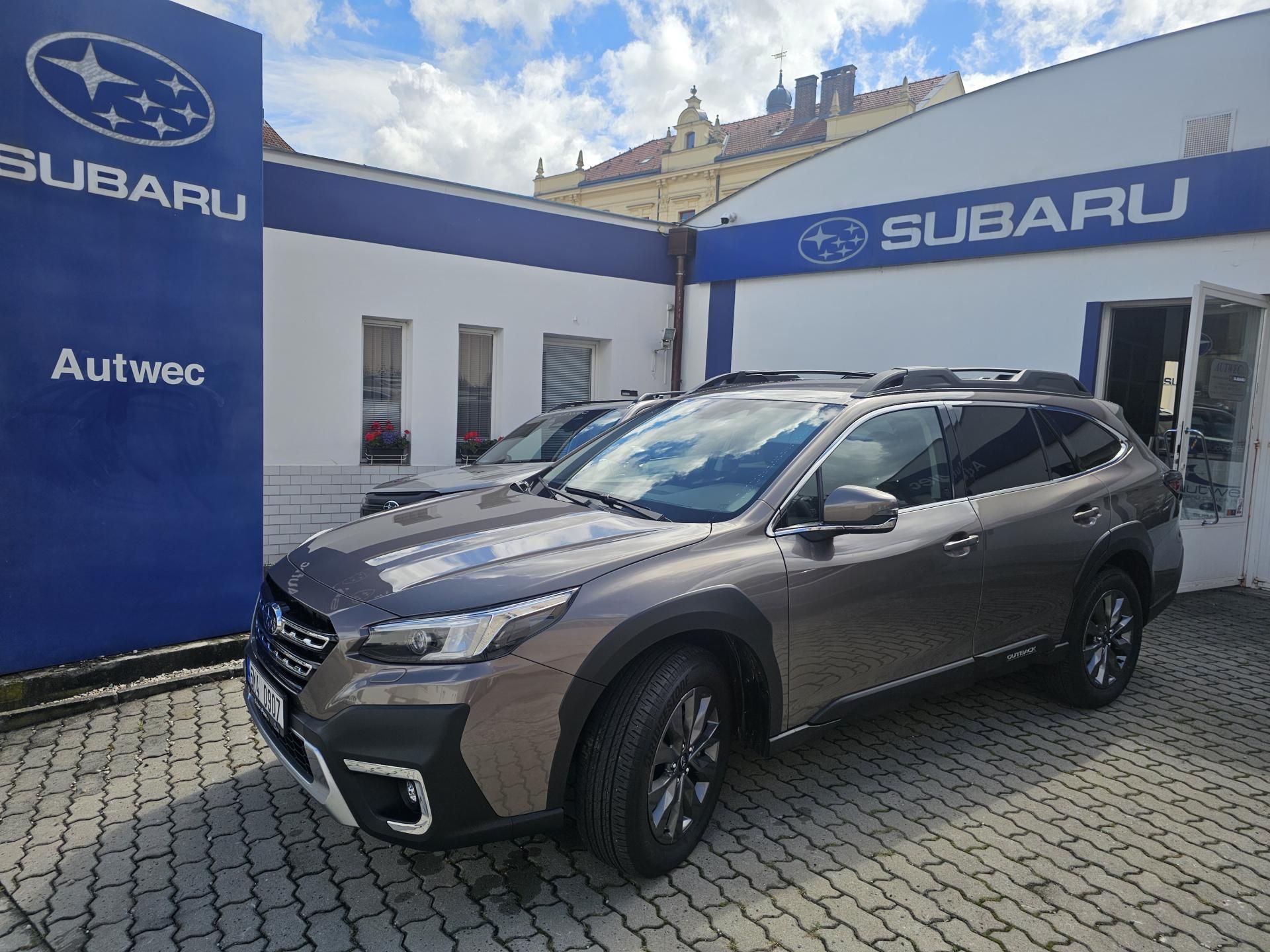 Subaru Outback, Outback 2,5 Comfort - fotka 3