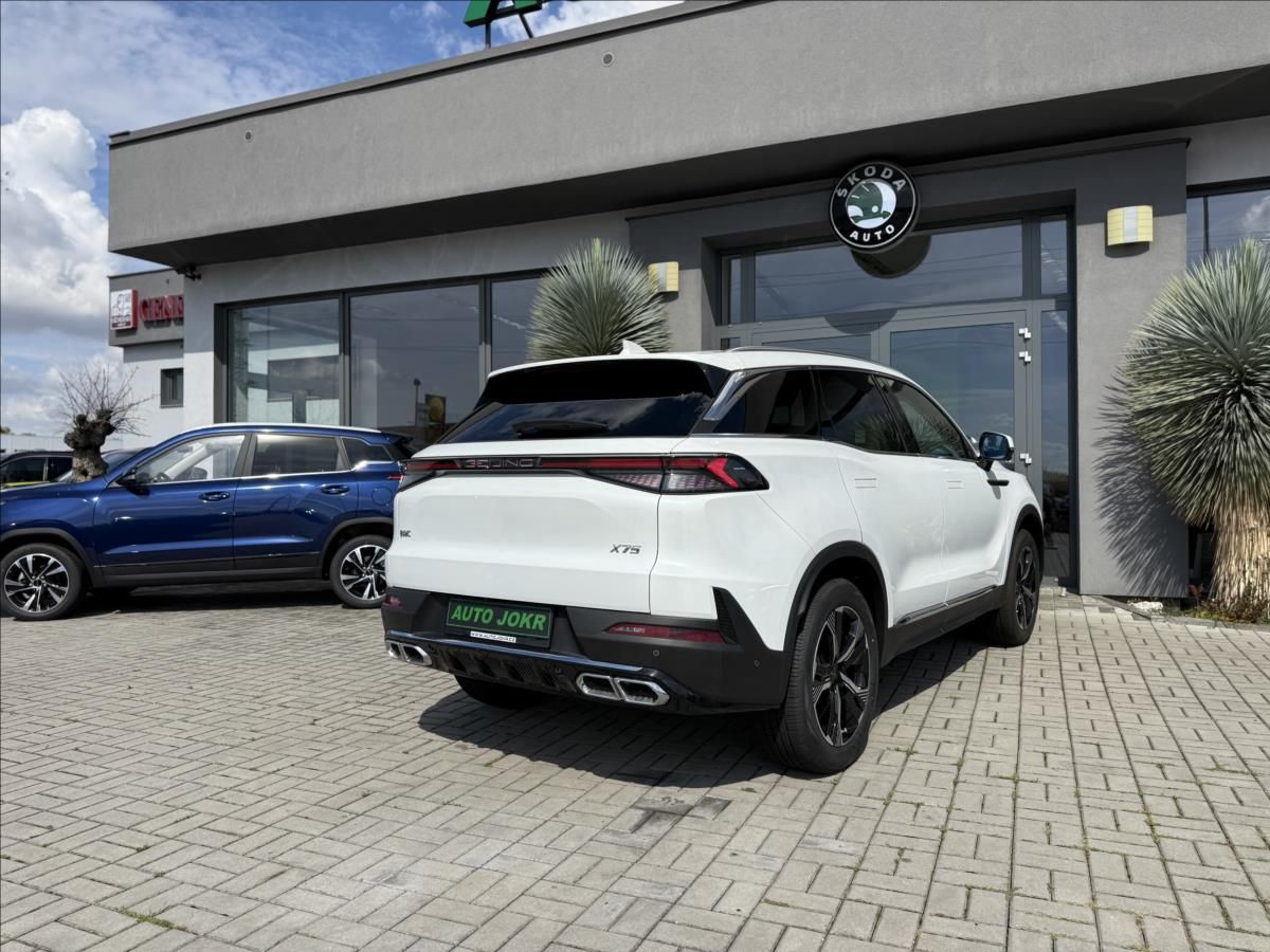 BAIC Beijing X75, 1,5   T 138kW AUT PANORAMA LED - fotka 5