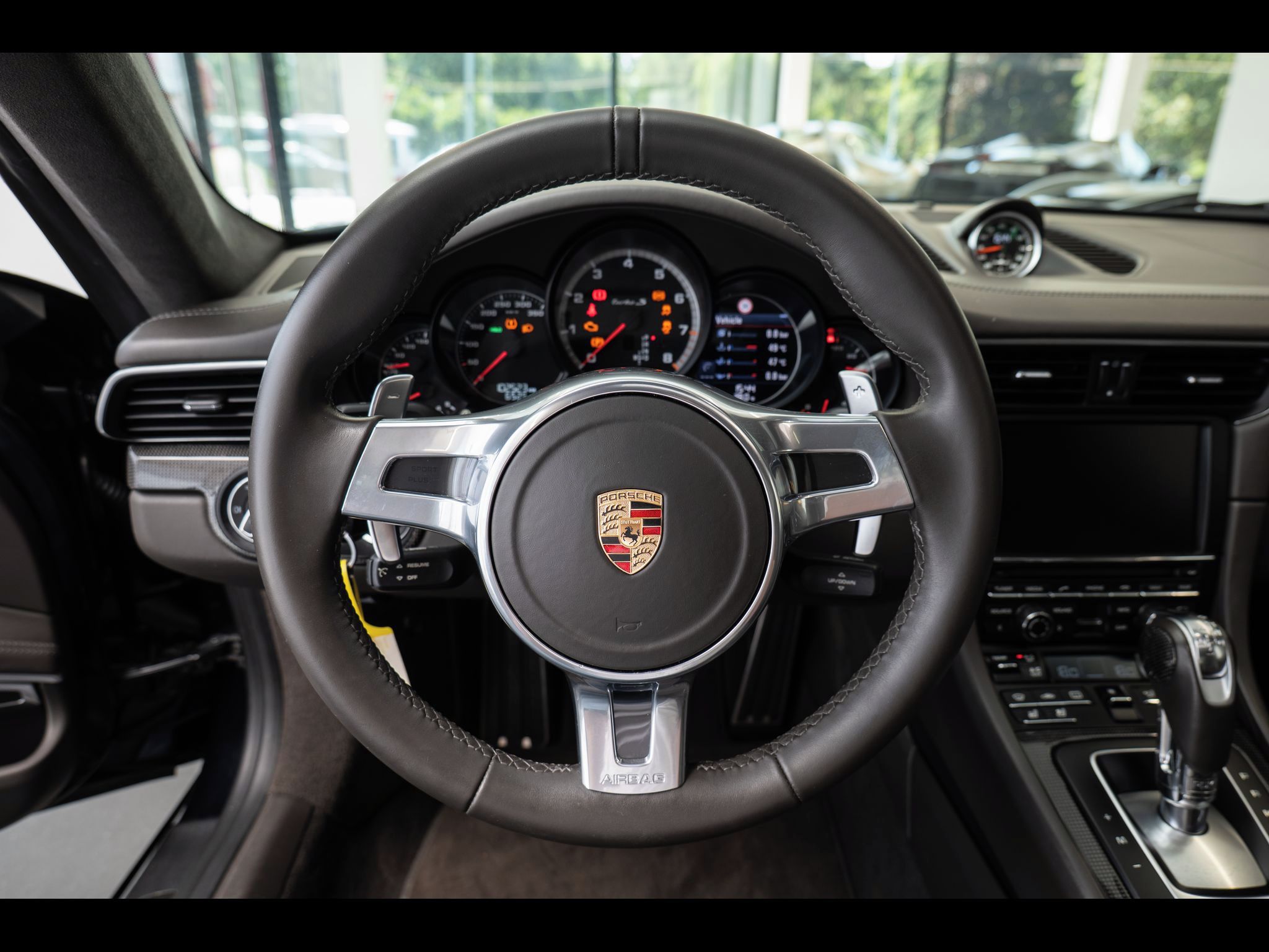 Porsche 911, Turbo S Karbon/Burmester/PCCB/ - fotka 6