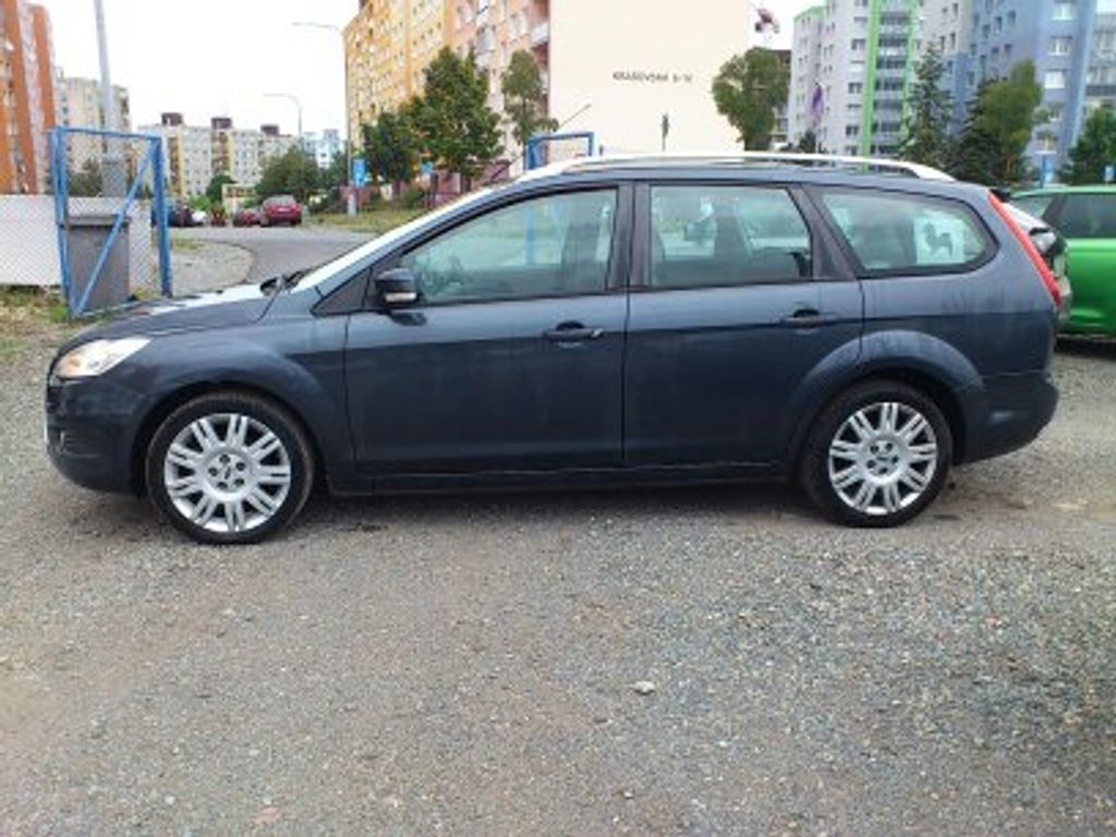Ford Focus, 1.6 TDCI HLUČNÝ MOTOR - fotka 3