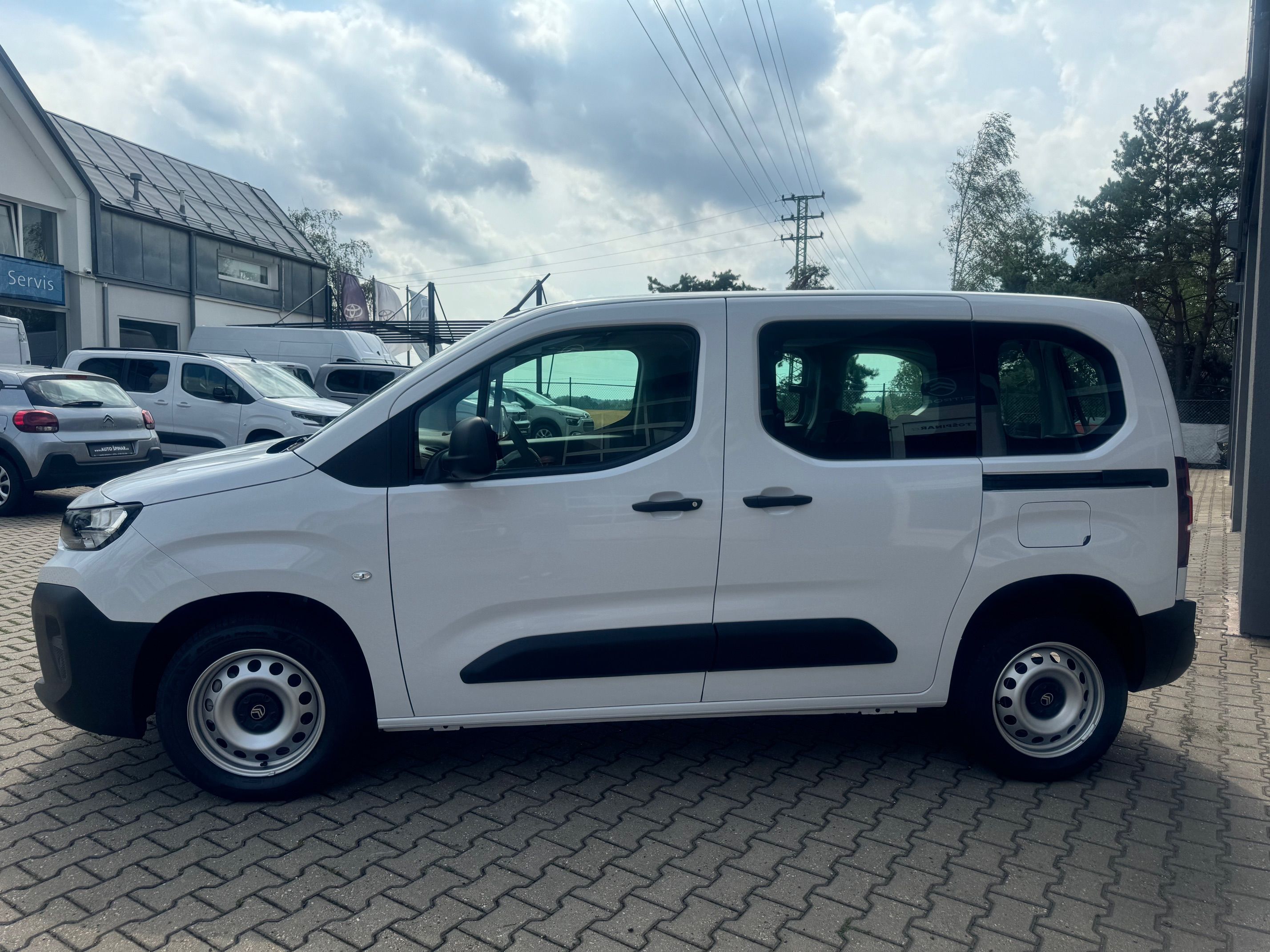 Citroën Berlingo, YOU M PROFI+ 1.2 PureTech 110k - fotka 4