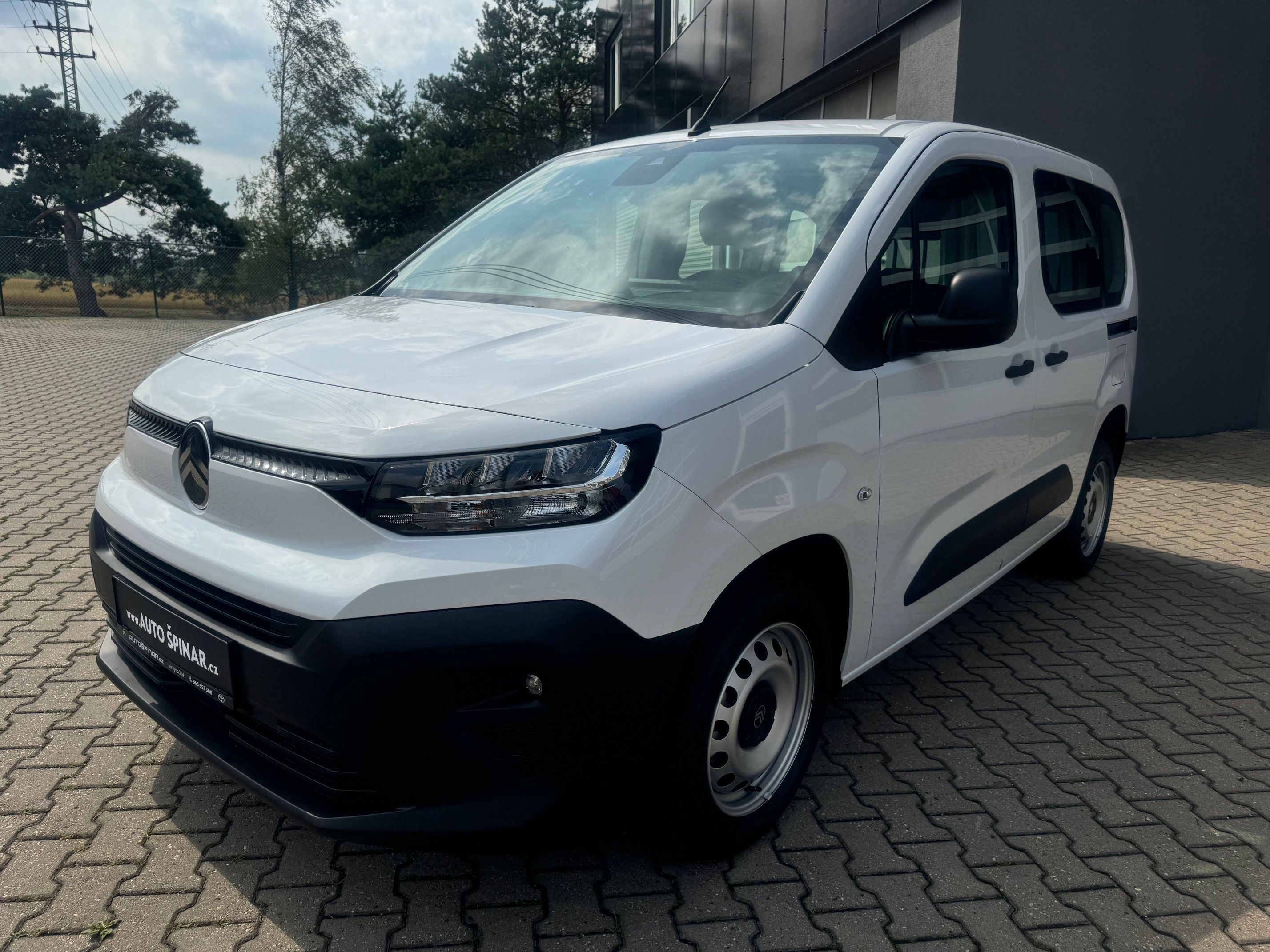 Citroën Berlingo, YOU M PROFI+ 1.2 PureTech 110k - fotka 3