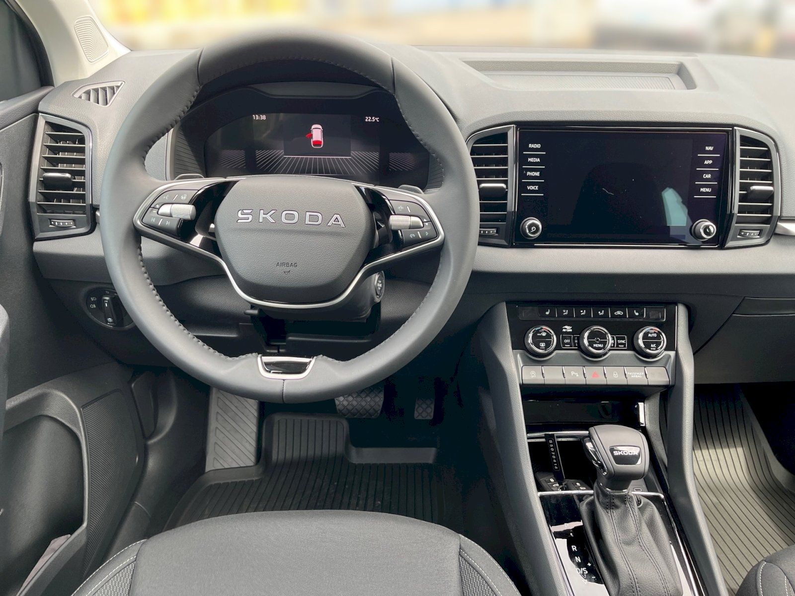 Škoda Karoq, KAROQ SELECTION 1.5 TSI DSG - fotka 5