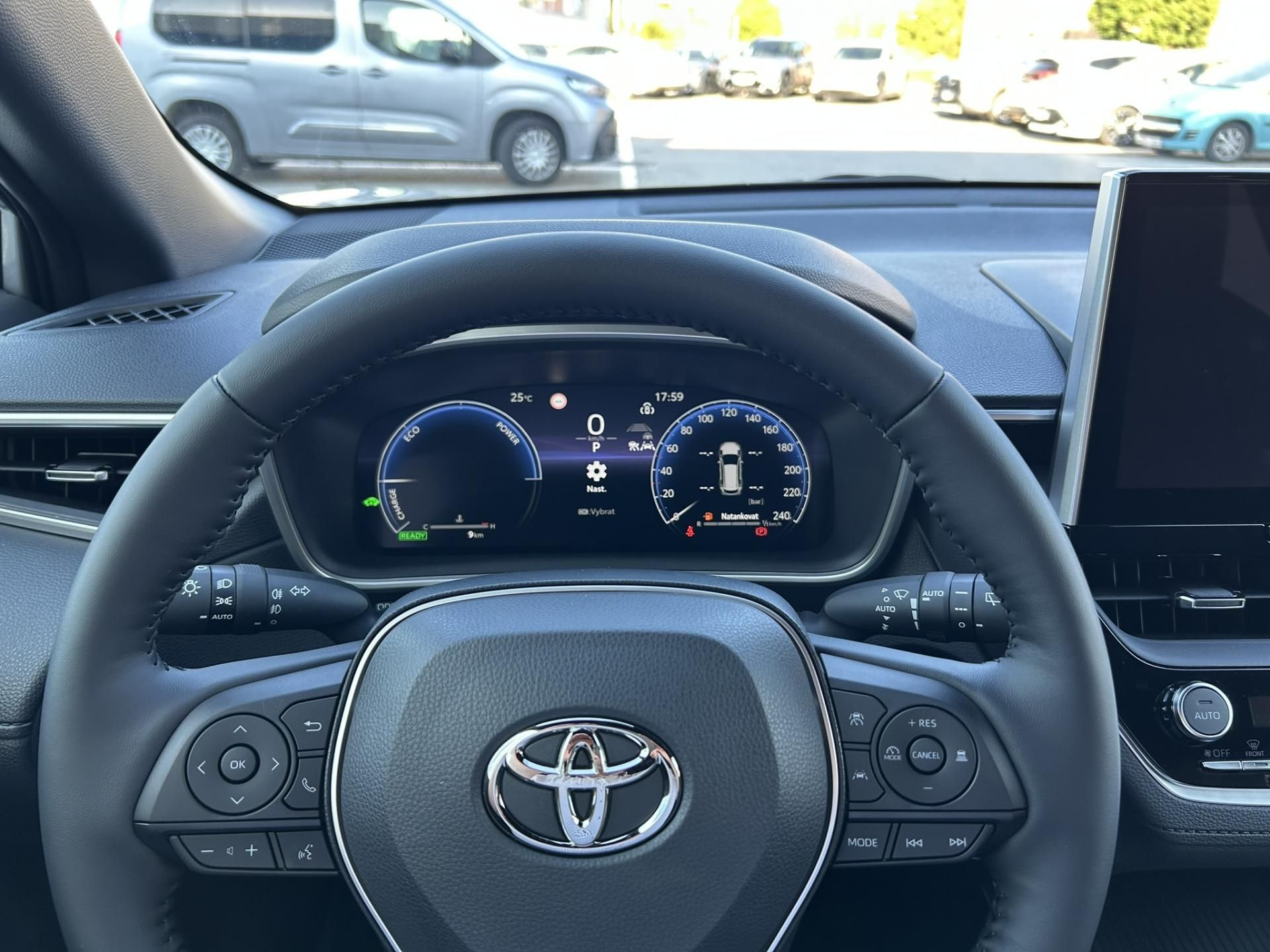 Toyota Corolla Cross, NEW COMFORT 2,0 HEV - fotka 6