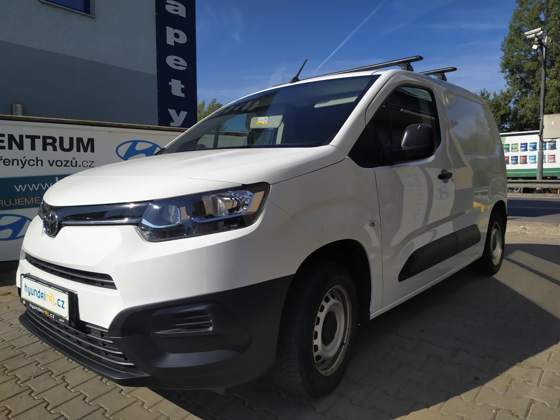 Toyota Proace, 1.5-75kw-MOD.INTERIÉR - fotka 3