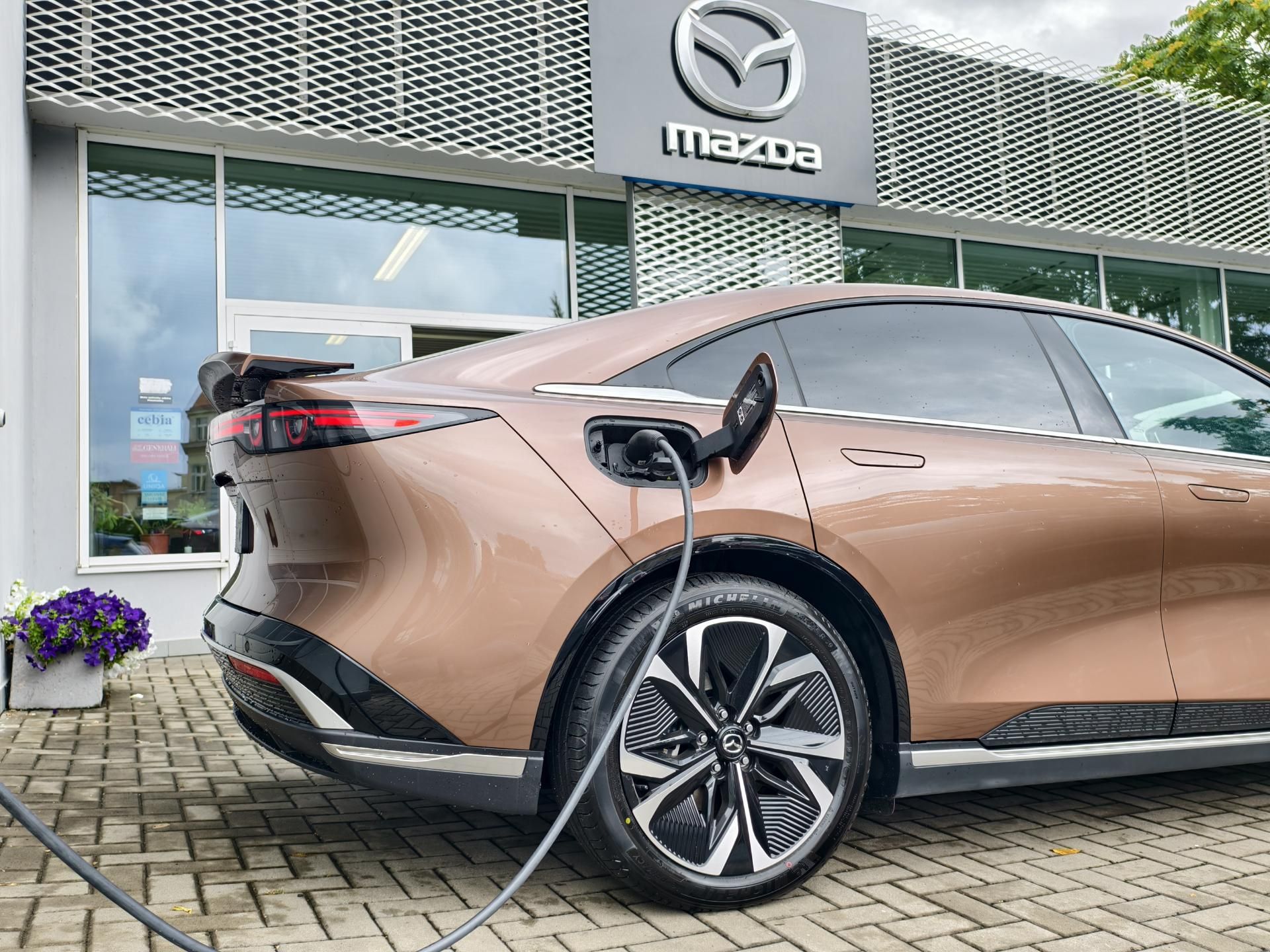 Mazda 6e, Takumi-Plus 80kw ,,TOP CENA" - fotka 6