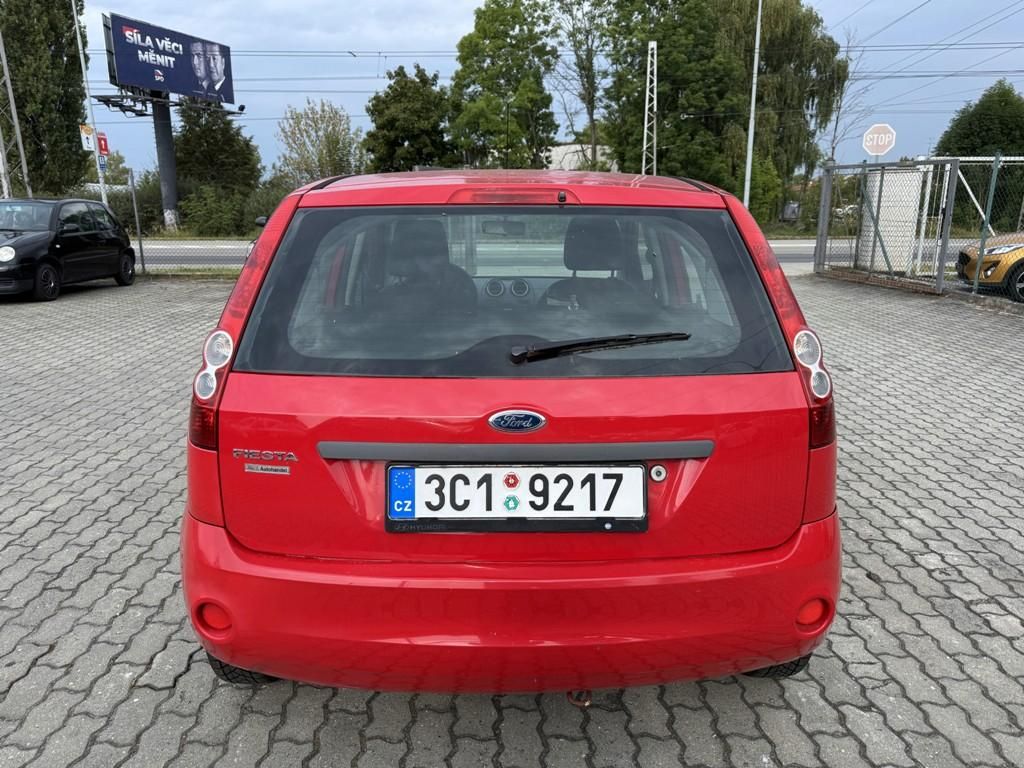 Ford Fiesta, 1.3i 51 kW klima - fotka 4