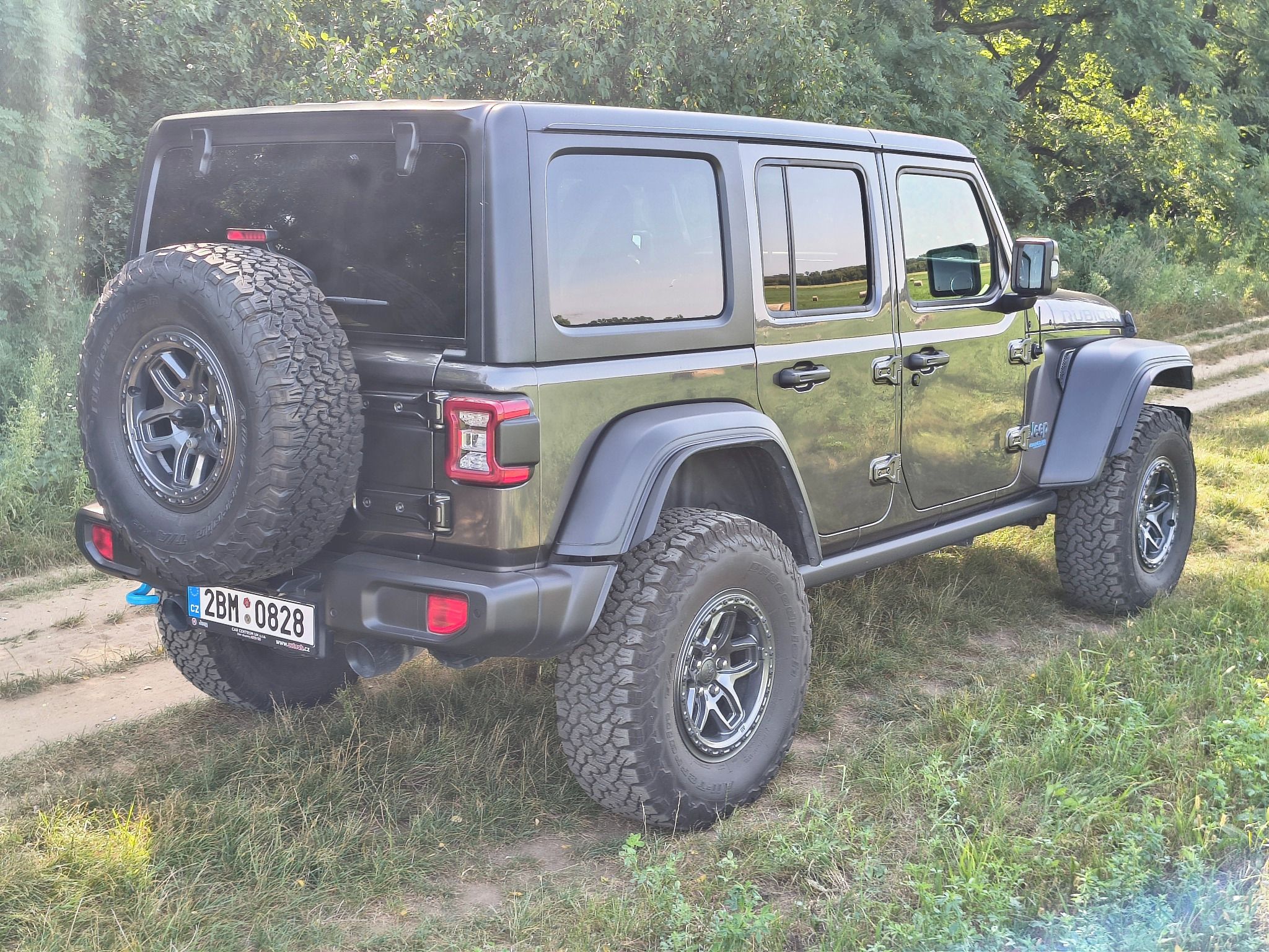 Jeep Wrangler, RUBICON 2.0 PHEV (380k), DPH - fotka 6