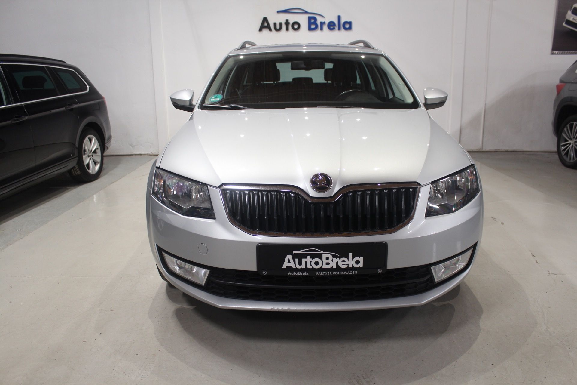 Škoda Octavia, 1.6TDI Navi Tažné Elegance - fotka 4